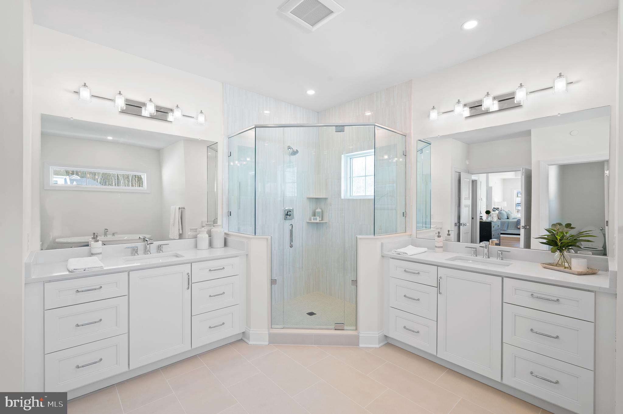 VILLAGE OF FOUR SEASONS - Residential