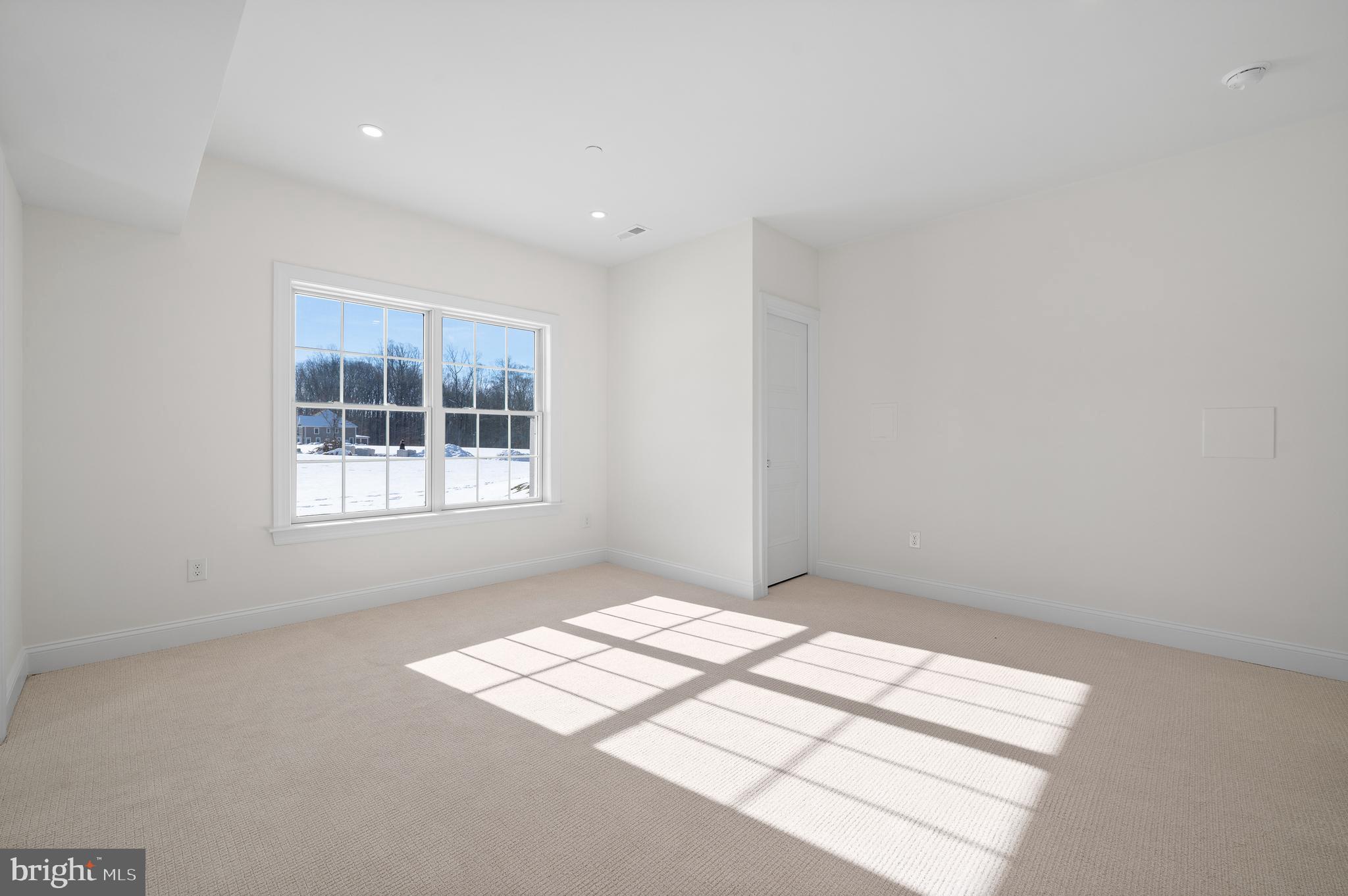 VILLAGE OF FOUR SEASONS - Residential