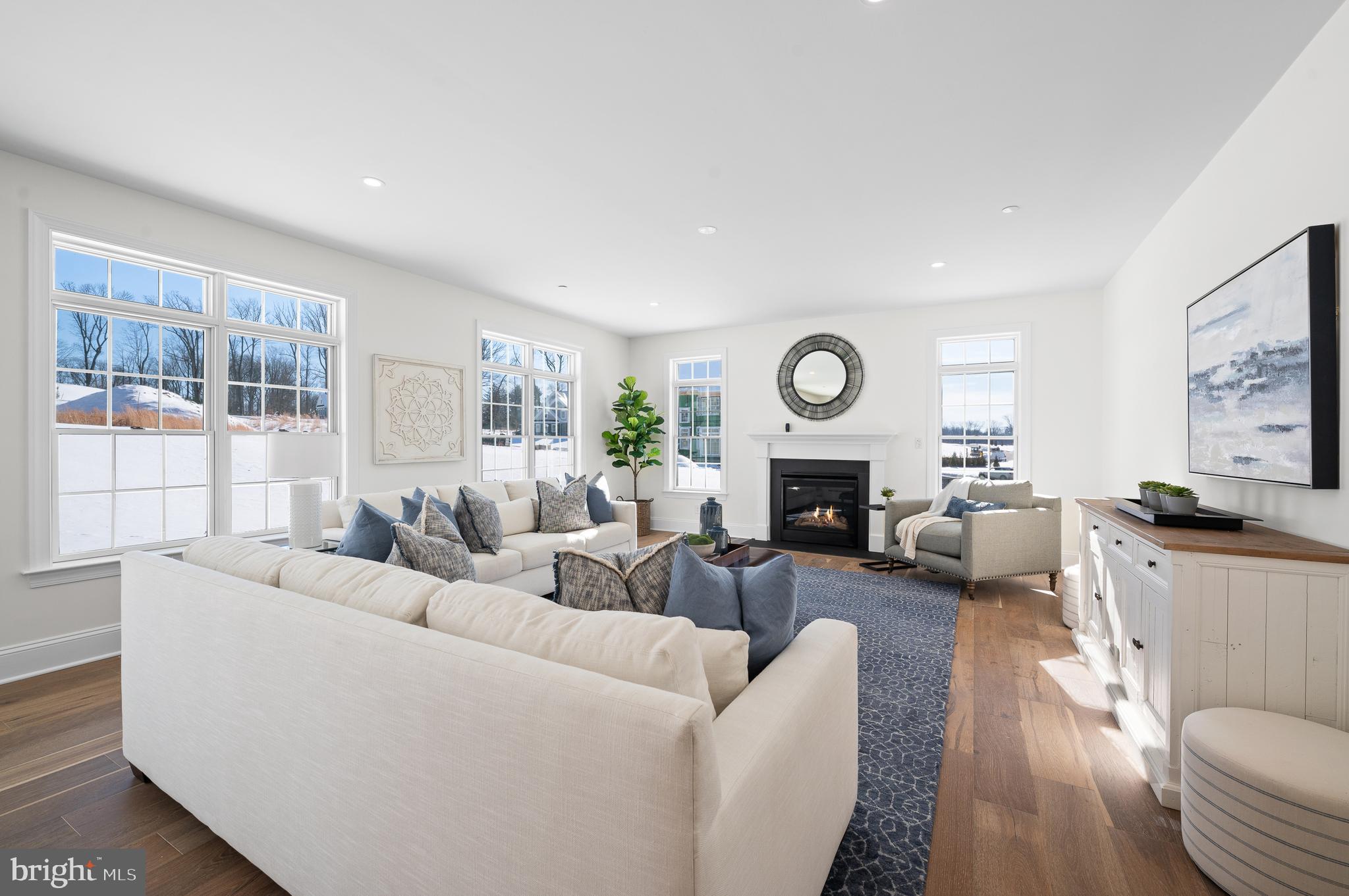 VILLAGE OF FOUR SEASONS - Residential