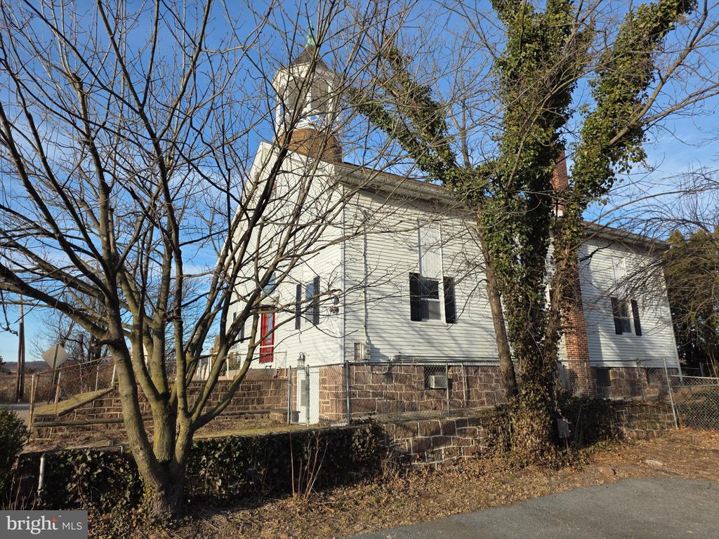 Photo of 340 Red Mill Road, ETTERS, PA 17319 (MLS # PAYK2097130)