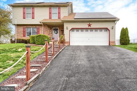 Photo of 5530 Fulcroft Avenue, HARRISBURG, PA 17111 (MLS # PADA2058758)