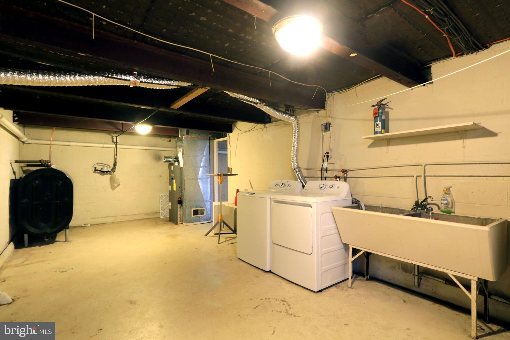 PARK FOREST VILLAGE - Residential