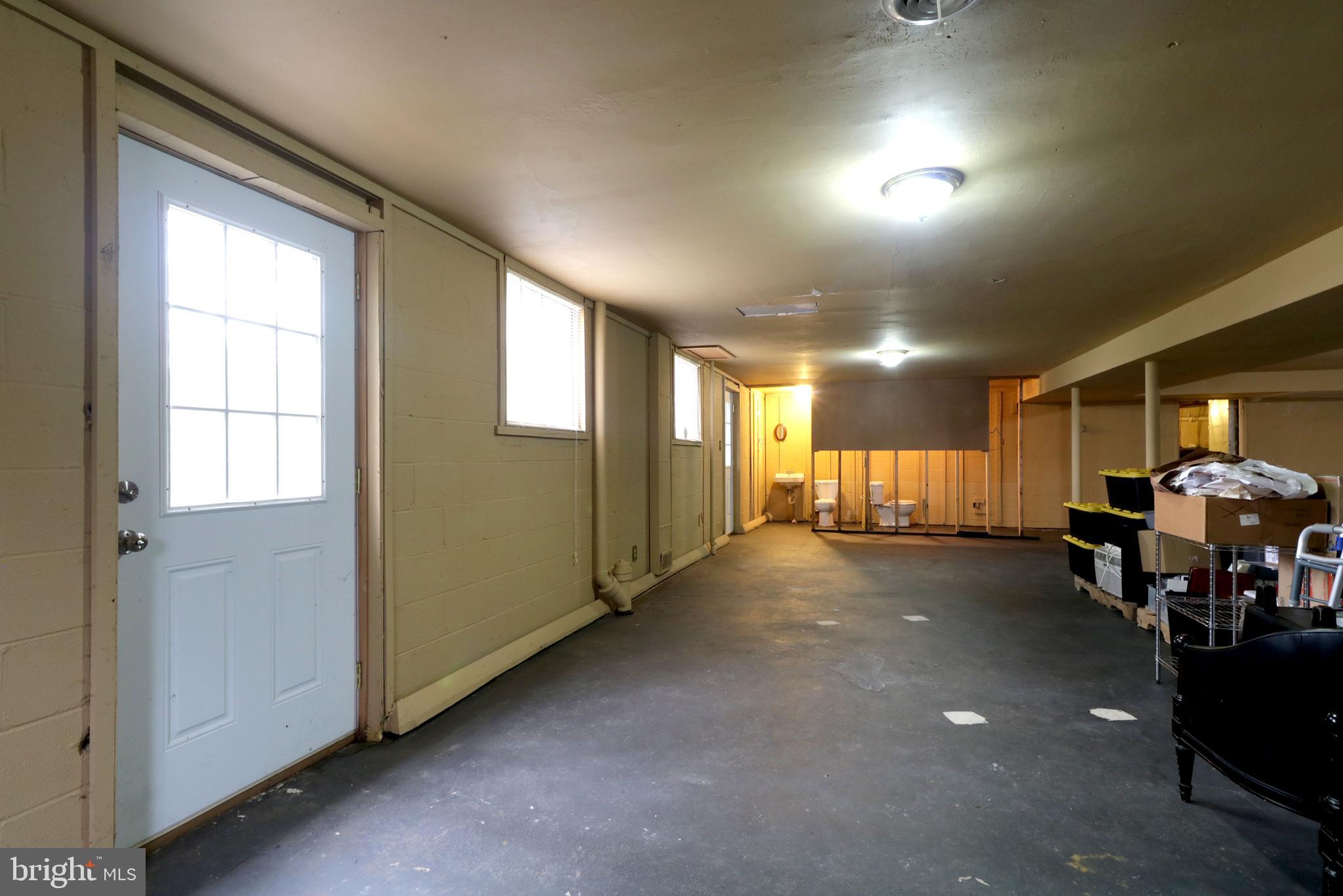 PARK FOREST VILLAGE - Residential