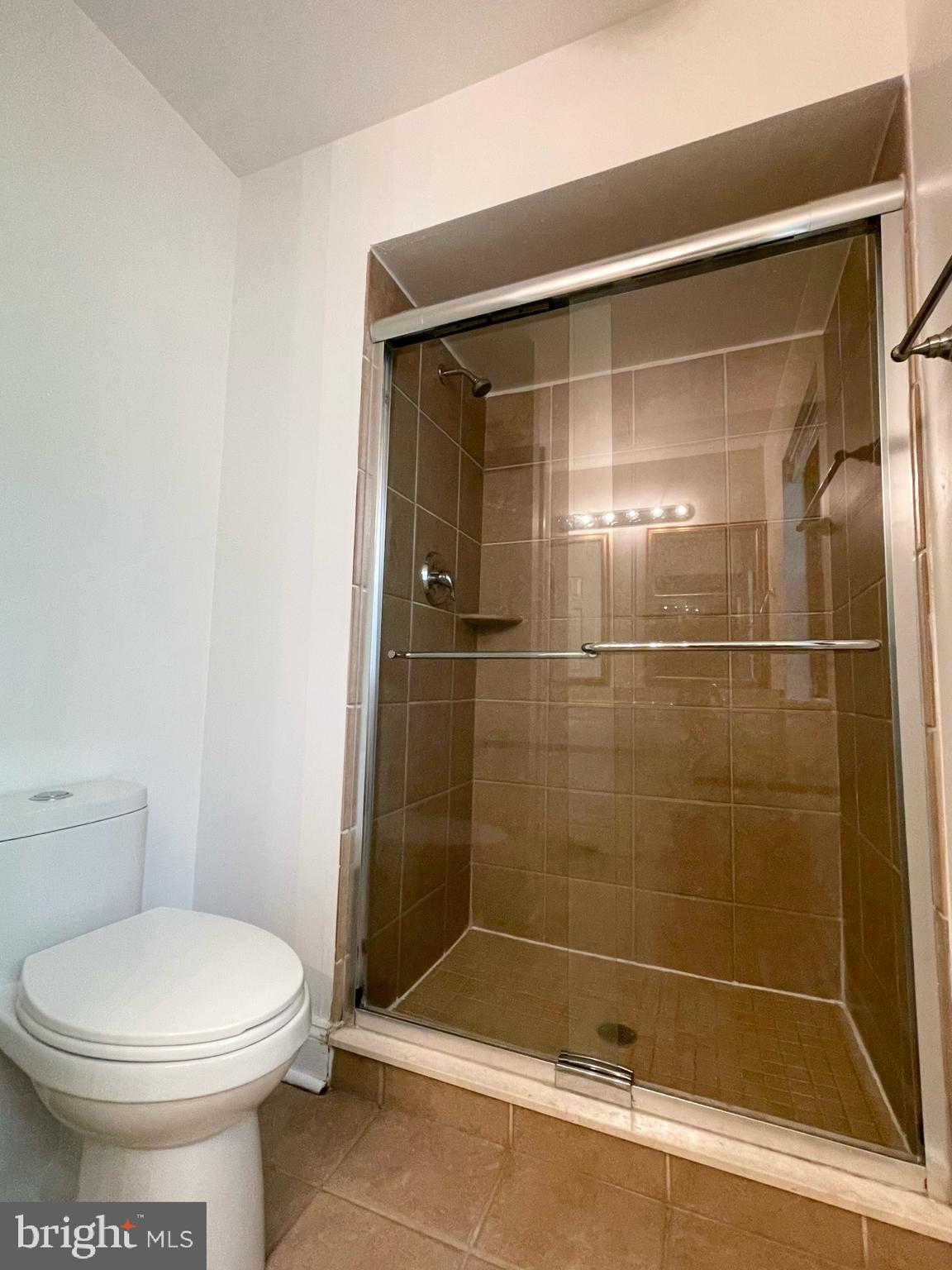 WEATHERSTONE - Residential Lease