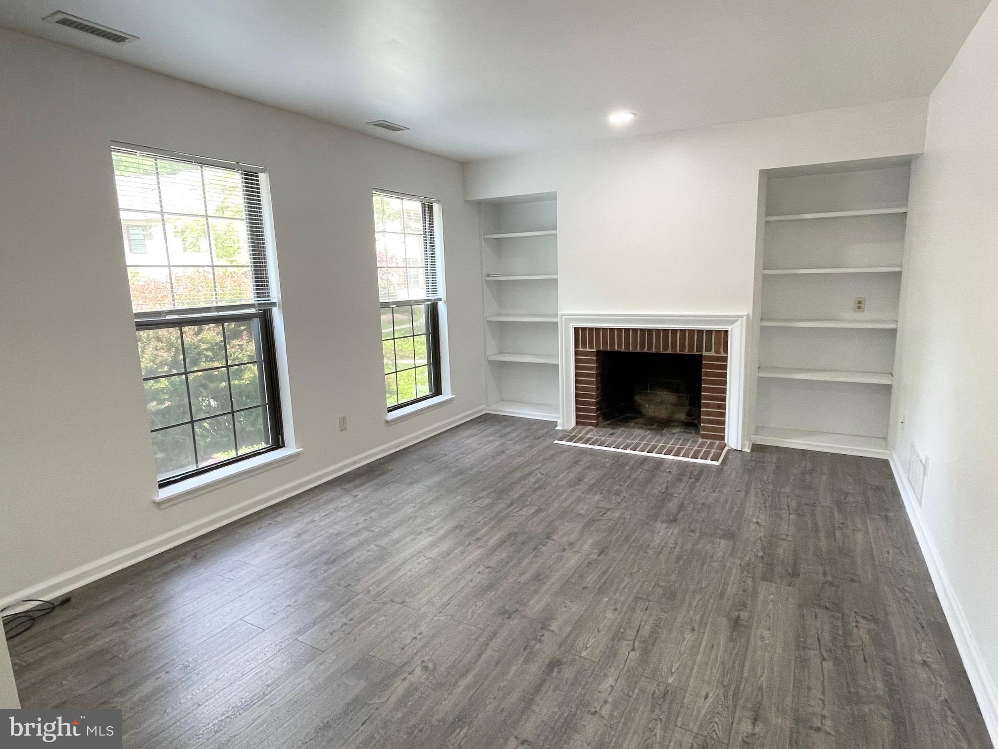 WEATHERSTONE - Residential Lease