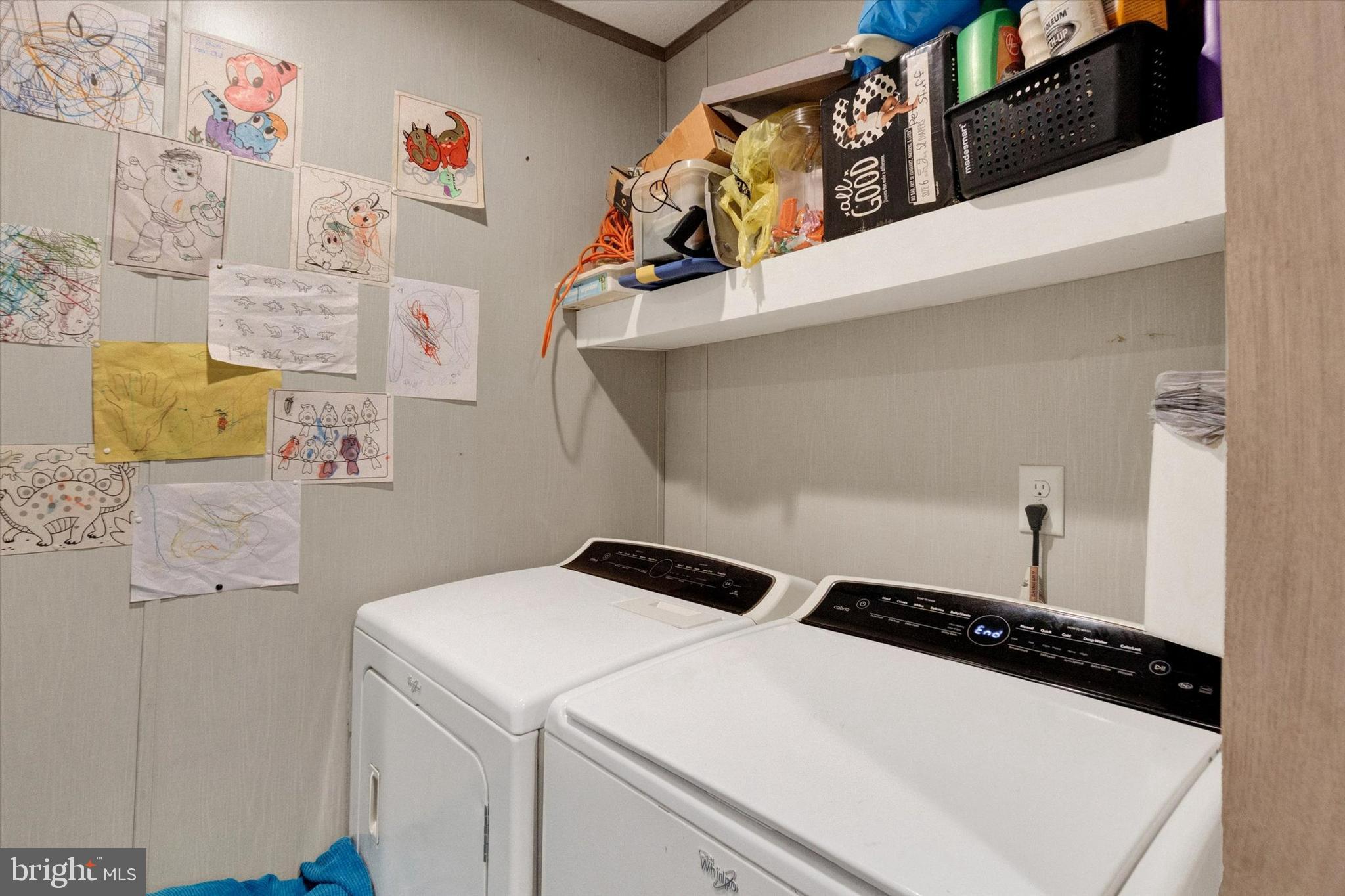 LOG CABIN MHP - Residential