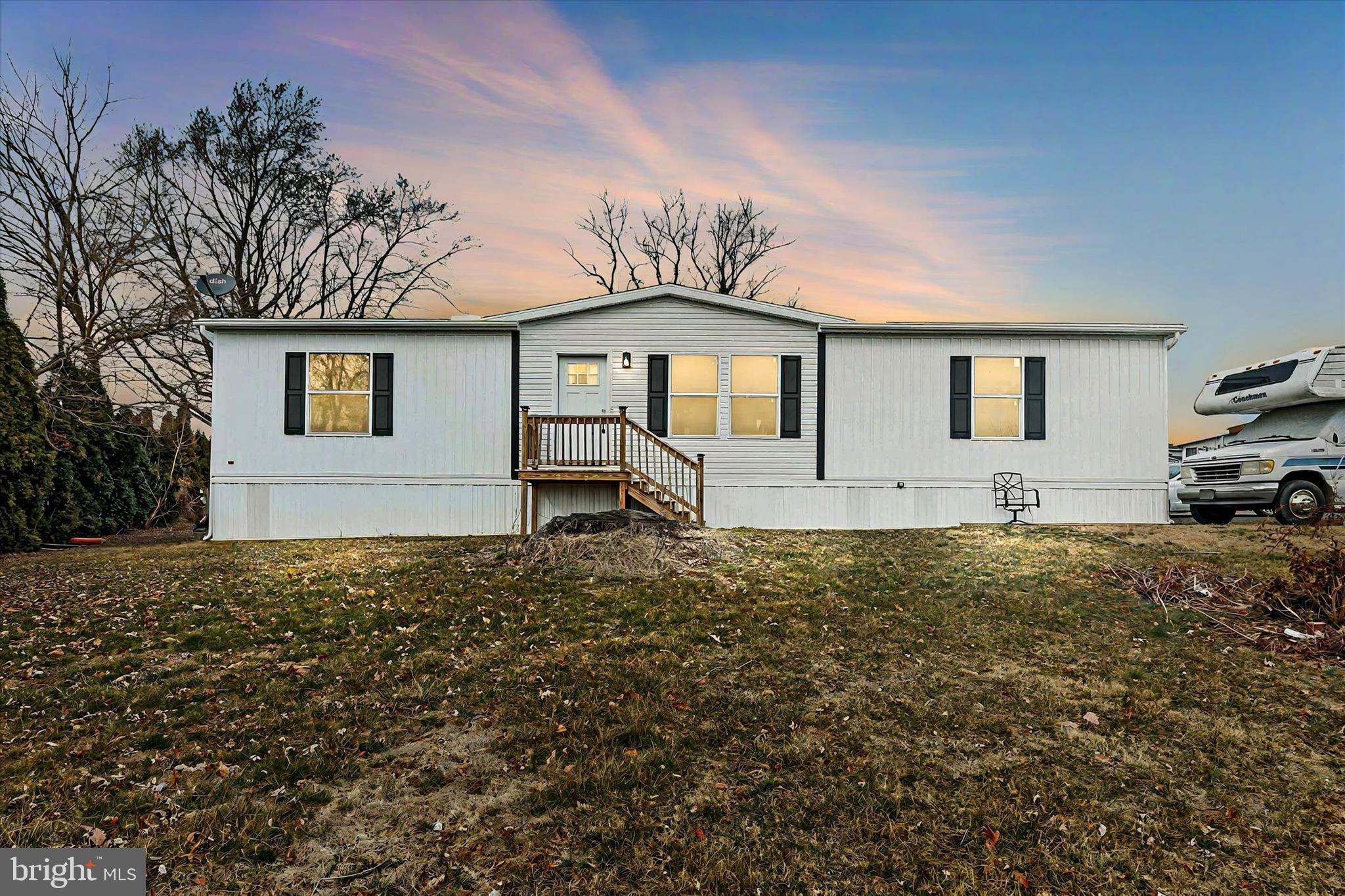 LOG CABIN MHP - Residential