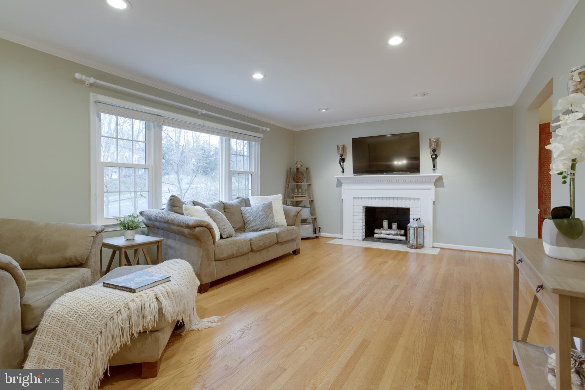 CAMELOT - Residential