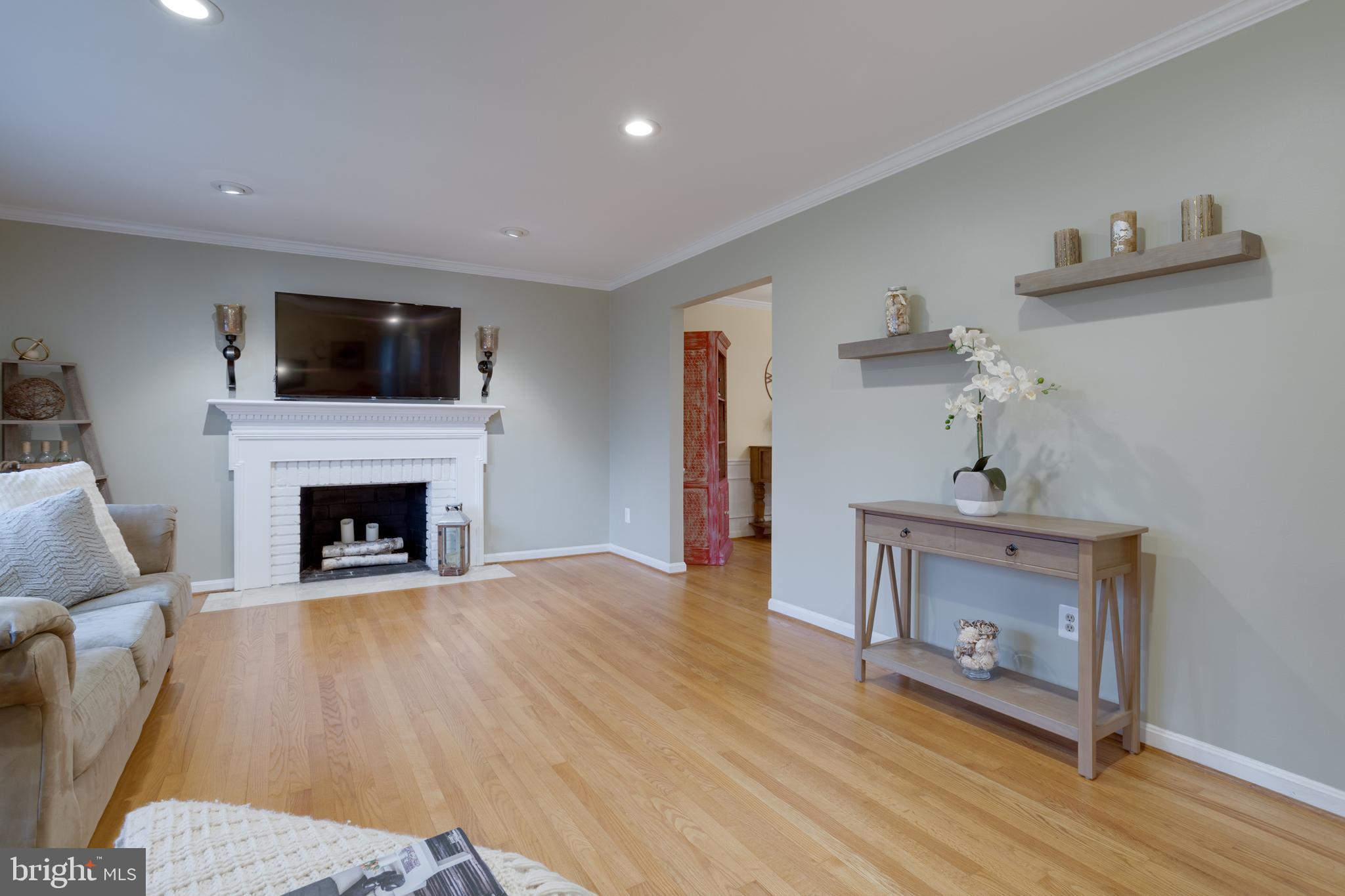 CAMELOT - Residential