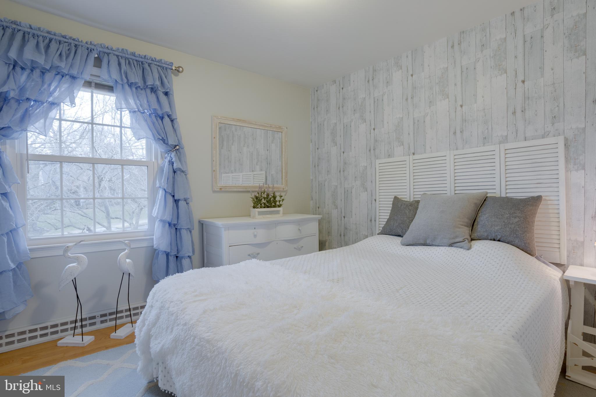 CAMELOT - Residential