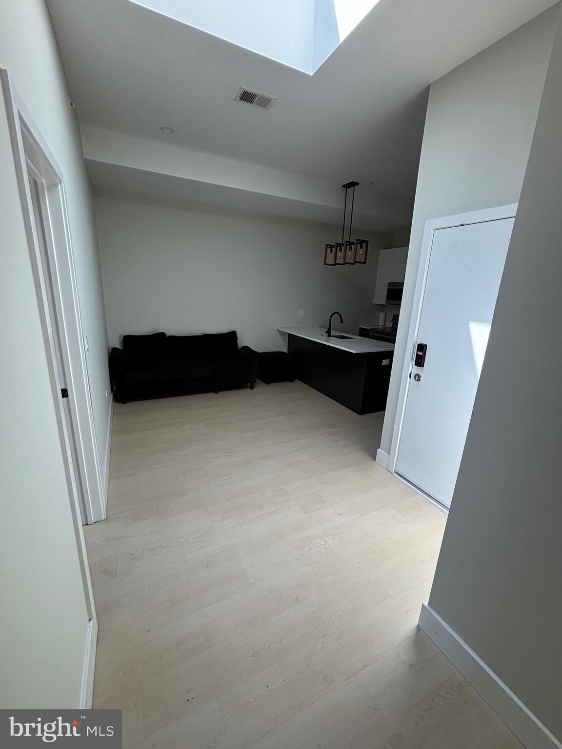 1809 MASTER STREET 3