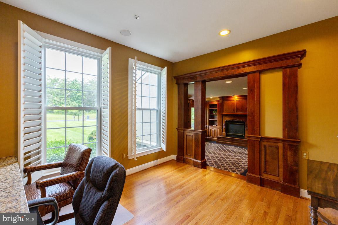 VIRGINIA RUN THE ESTATES - Residential