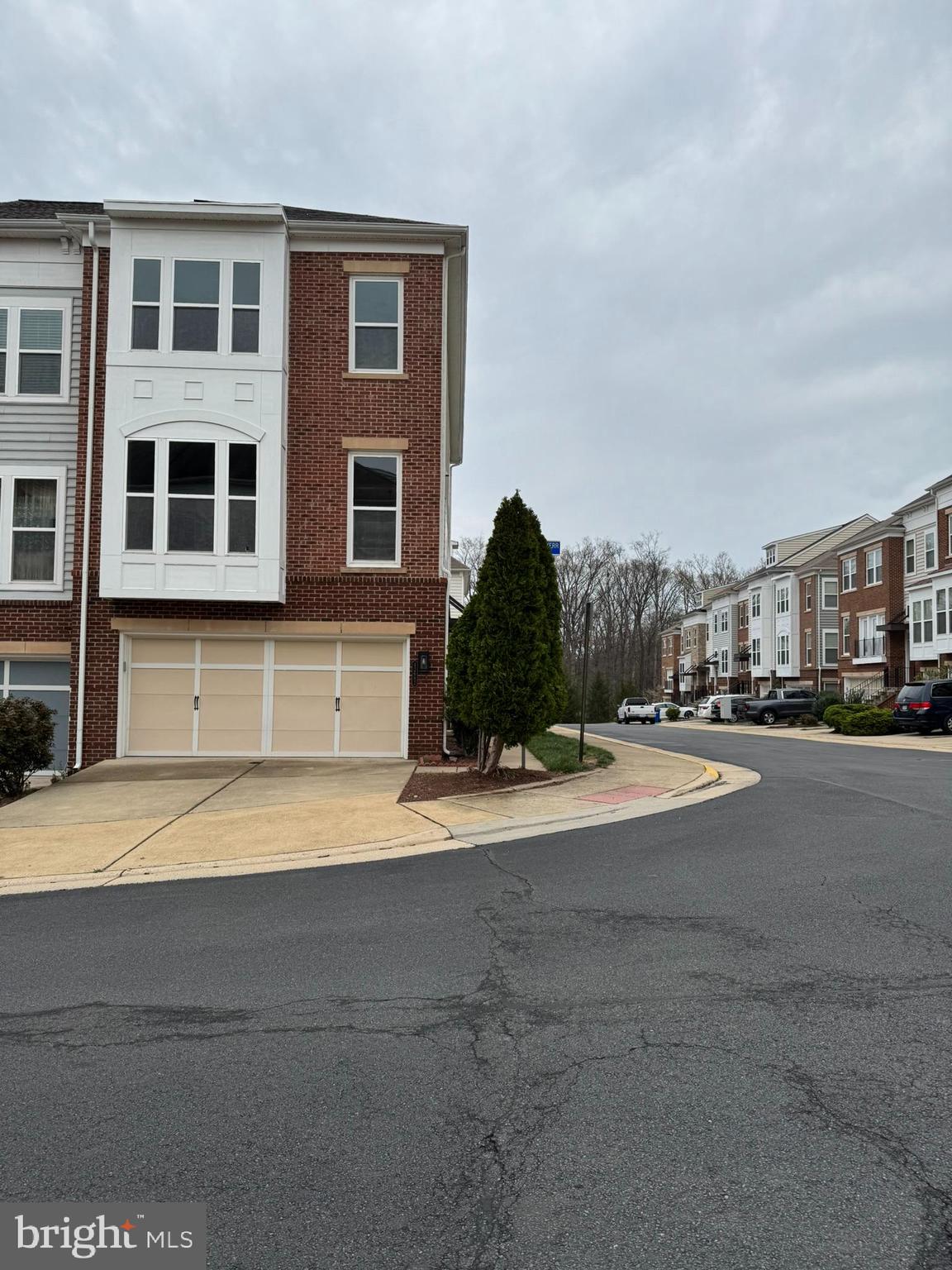 BRAMBLETON - Residential