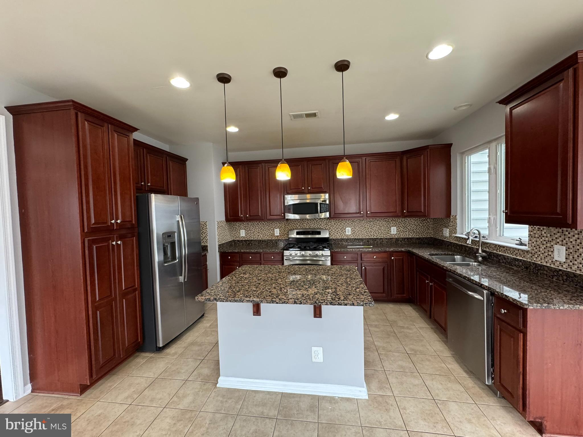 BRAMBLETON - Residential