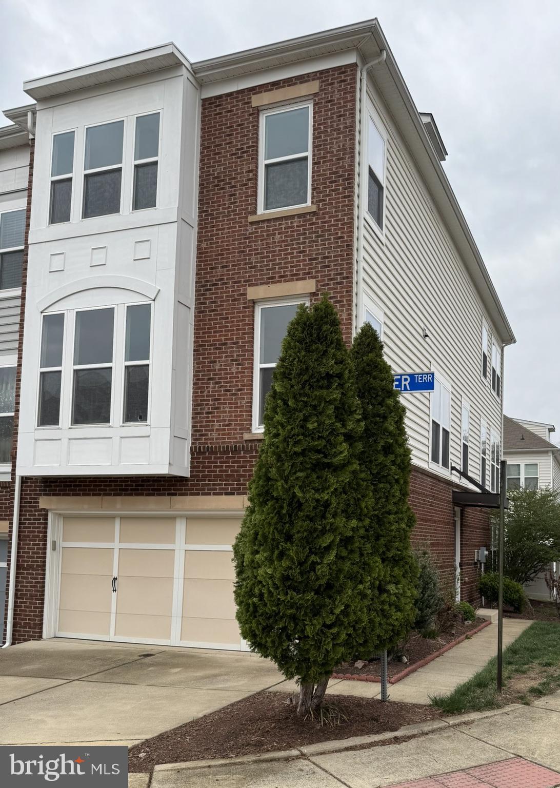 BRAMBLETON - Residential