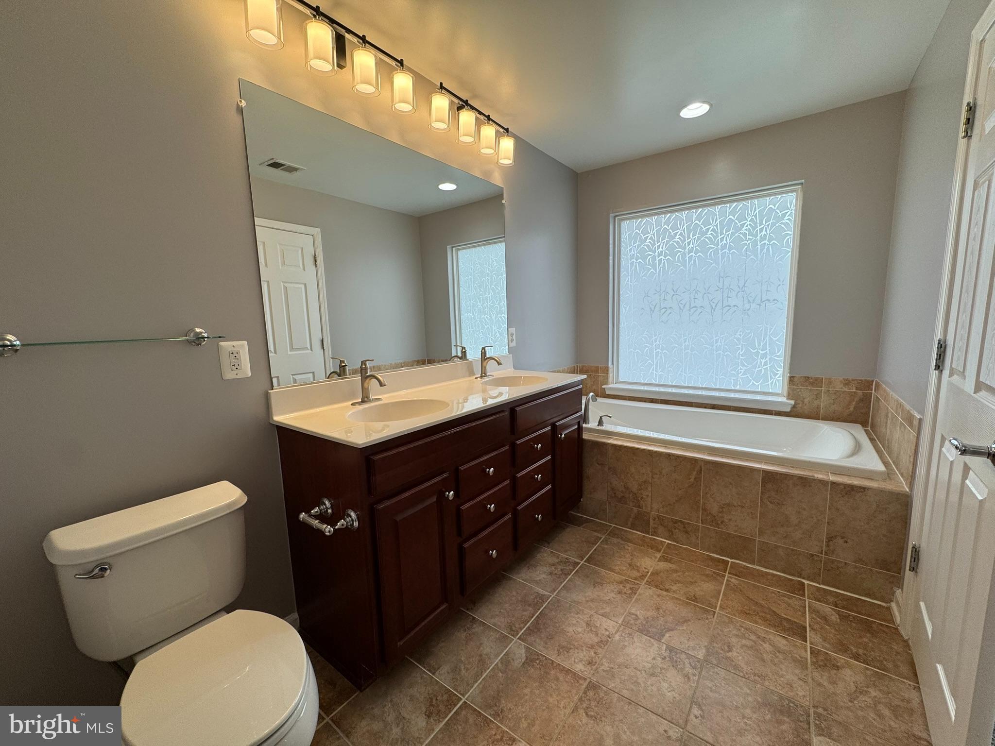 BRAMBLETON - Residential