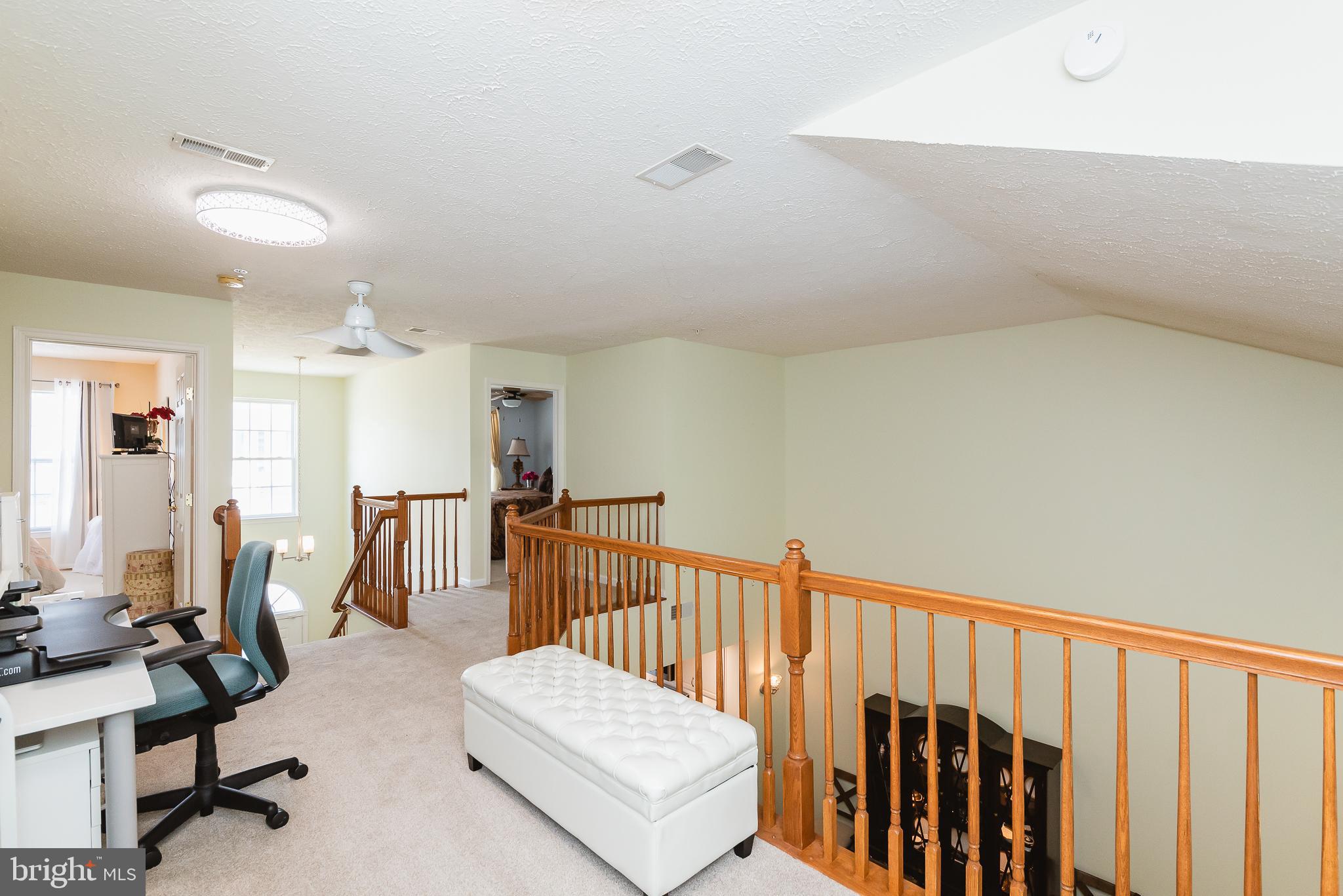 HOLLY WOODS - Residential