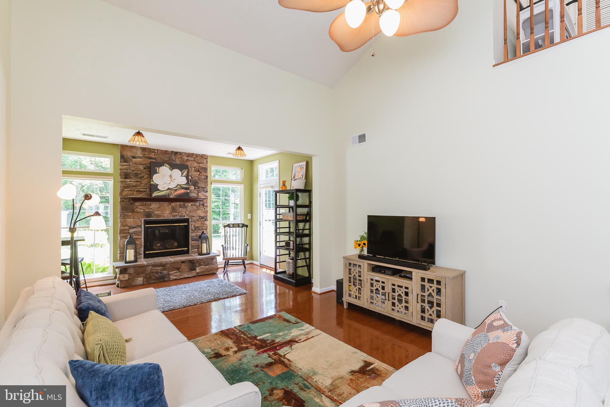 HOLLY WOODS - Residential