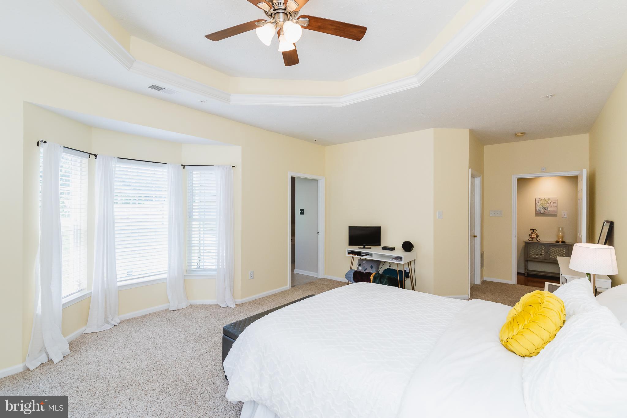 HOLLY WOODS - Residential