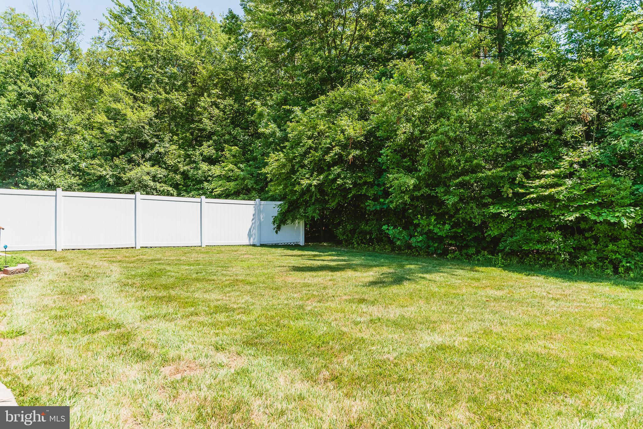 HOLLY WOODS - Residential