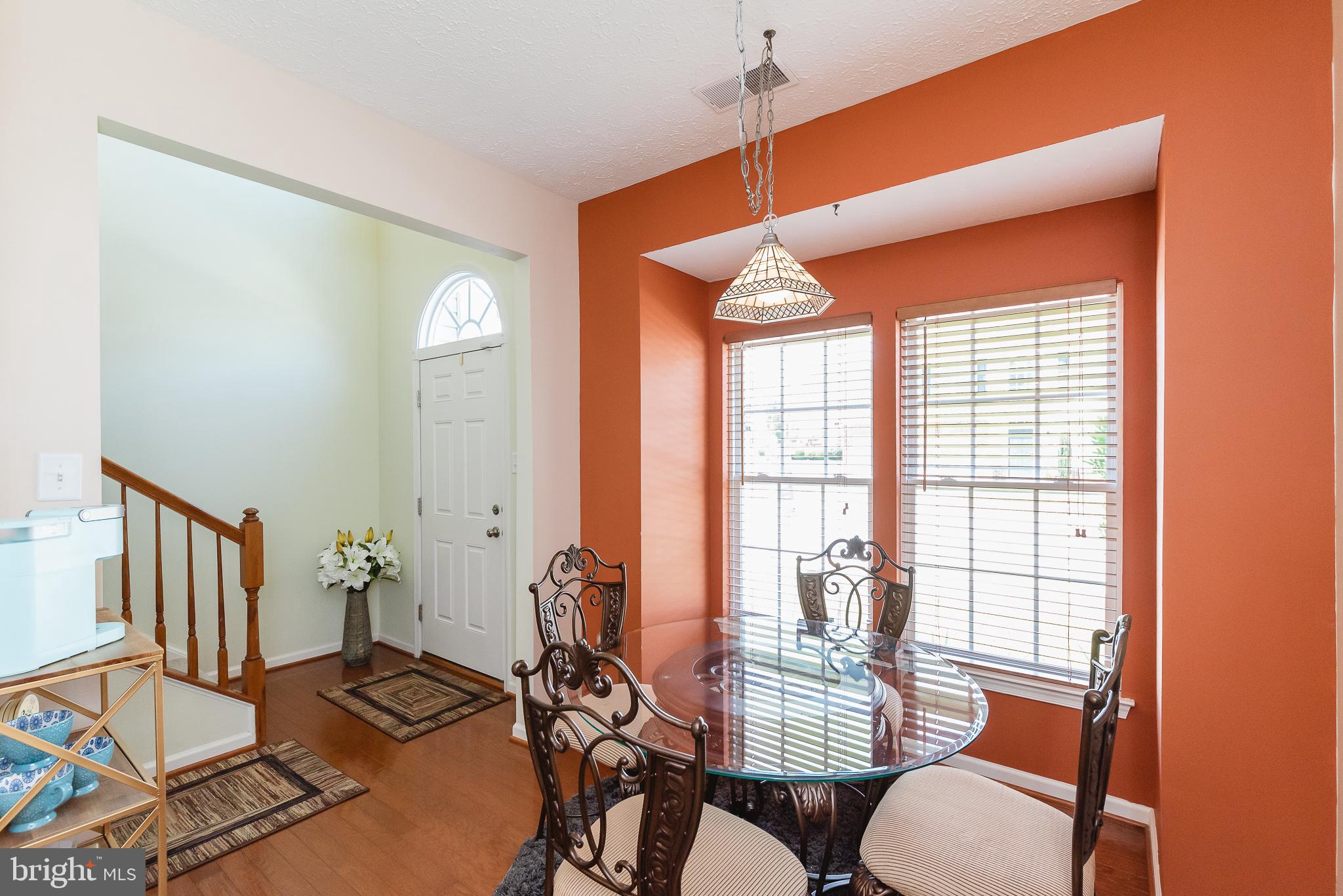 HOLLY WOODS - Residential