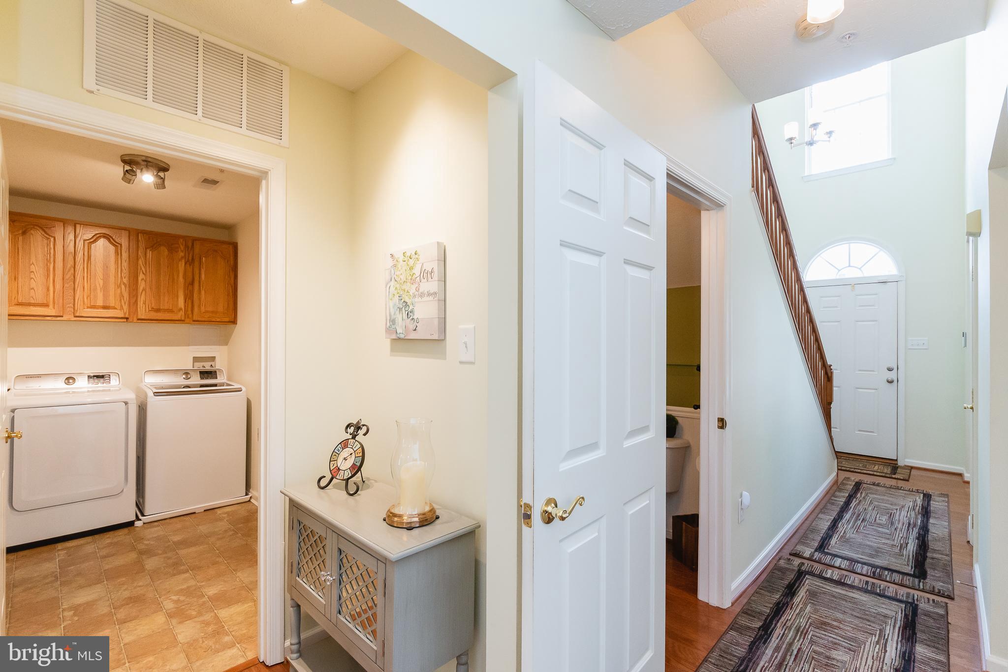 HOLLY WOODS - Residential