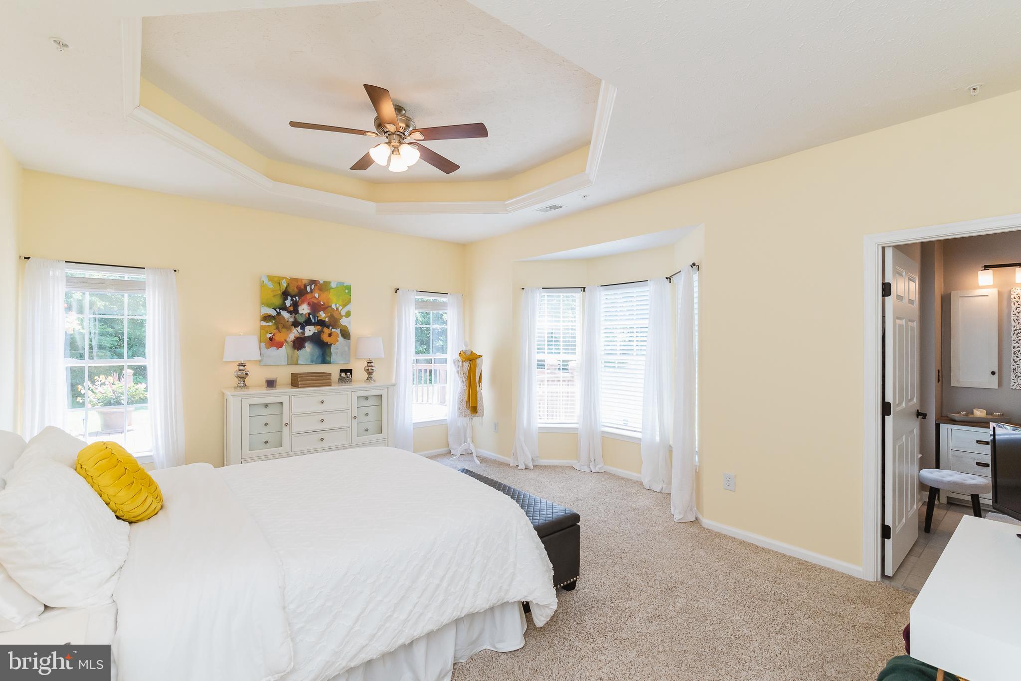 HOLLY WOODS - Residential