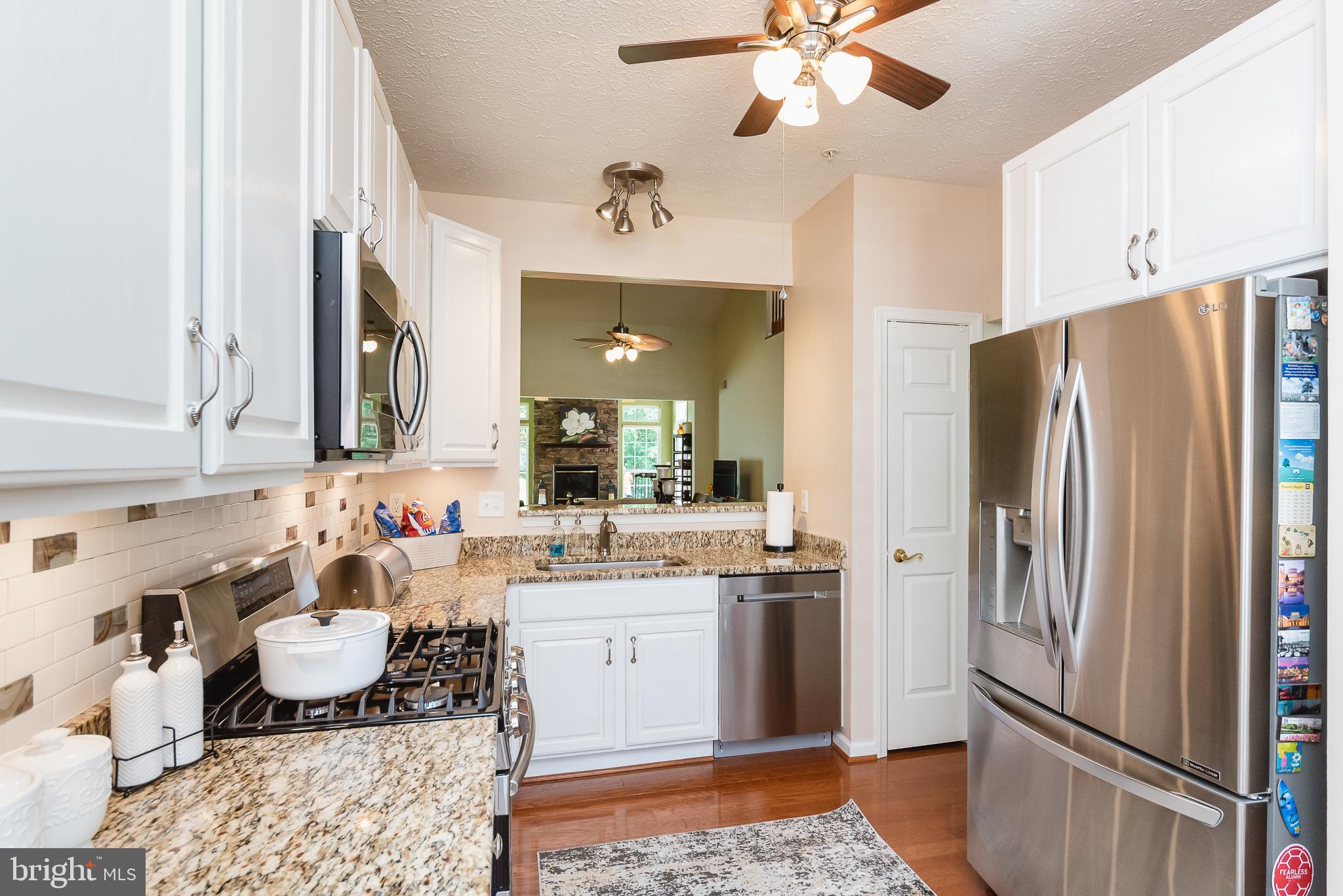 HOLLY WOODS - Residential