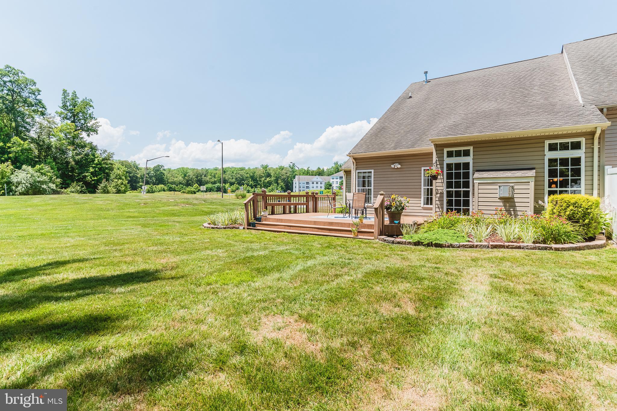 HOLLY WOODS - Residential