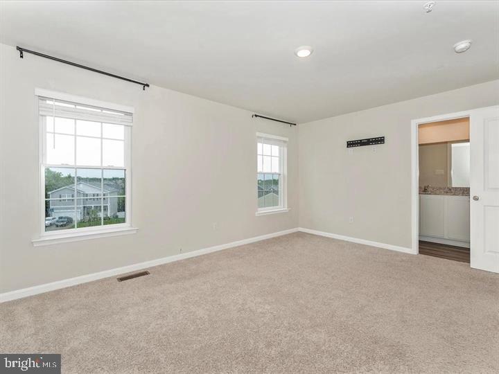 THE PRESERVE AT TUSCARORA - Residential Lease