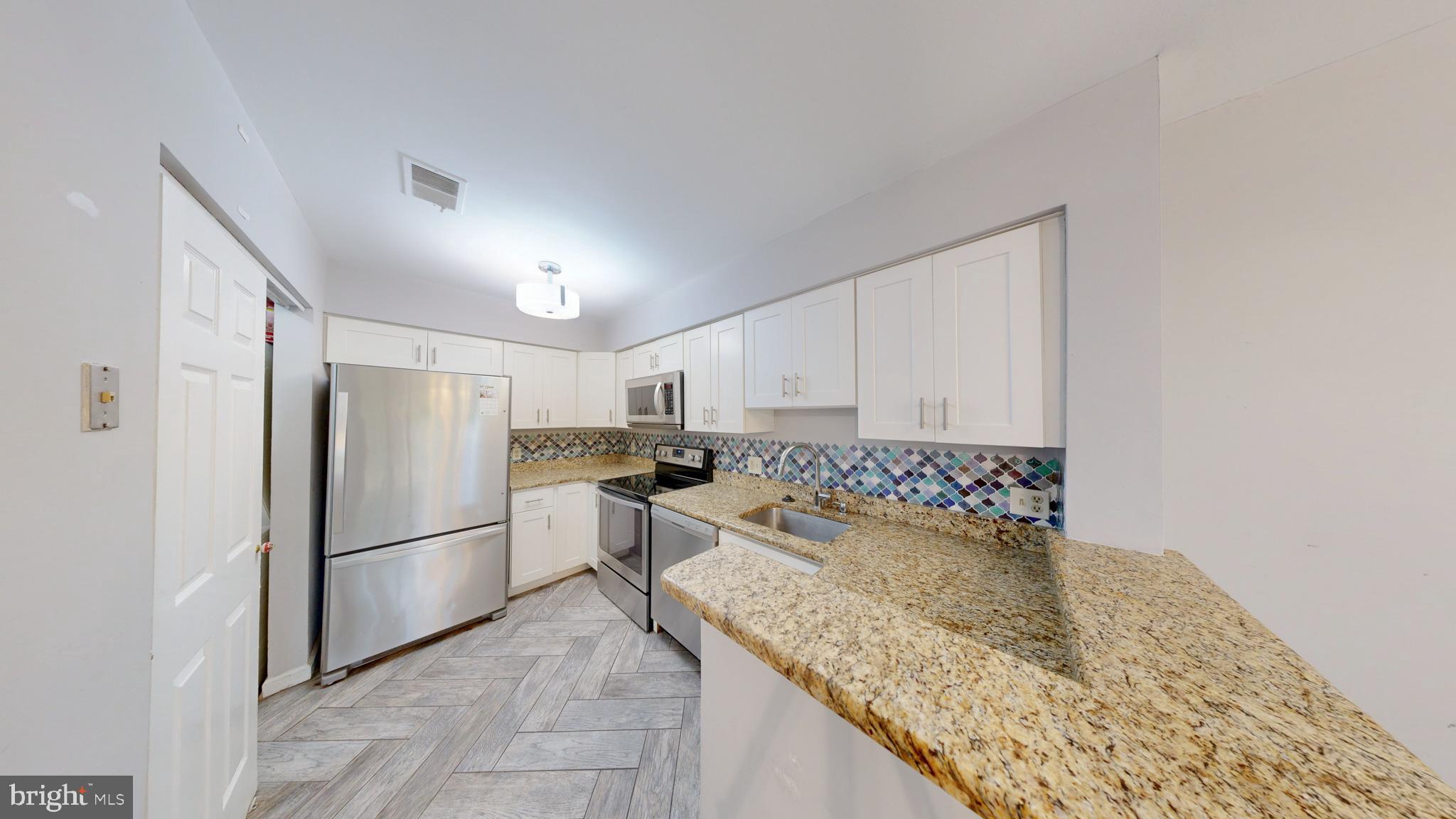 11100 BEAVER TRAIL COURT