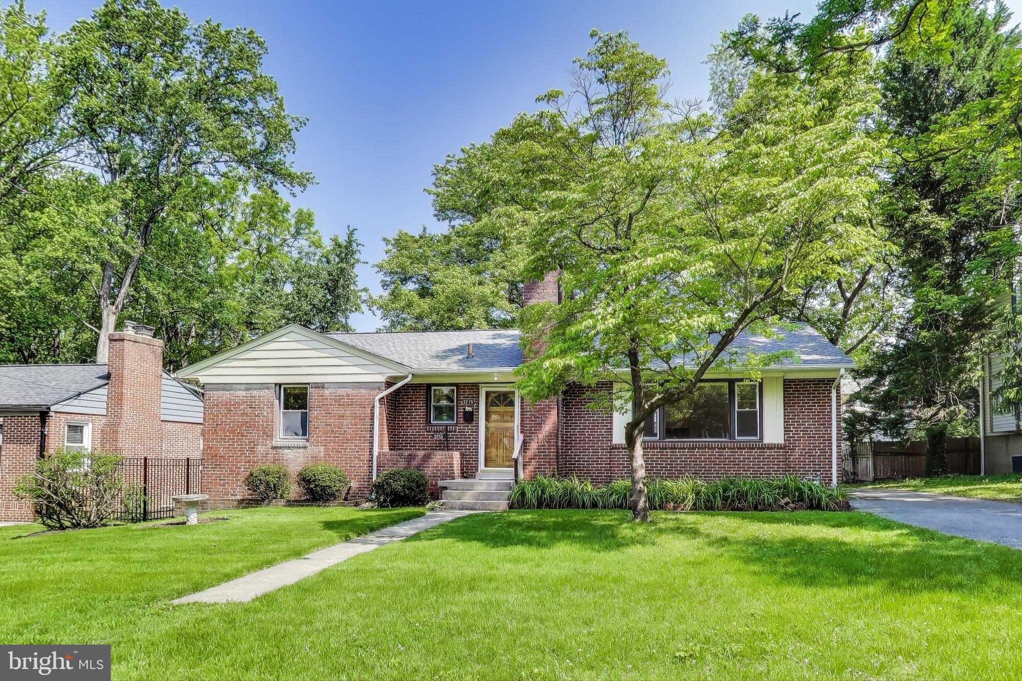 KENSINGTON HEIGHTS - Residential Lease