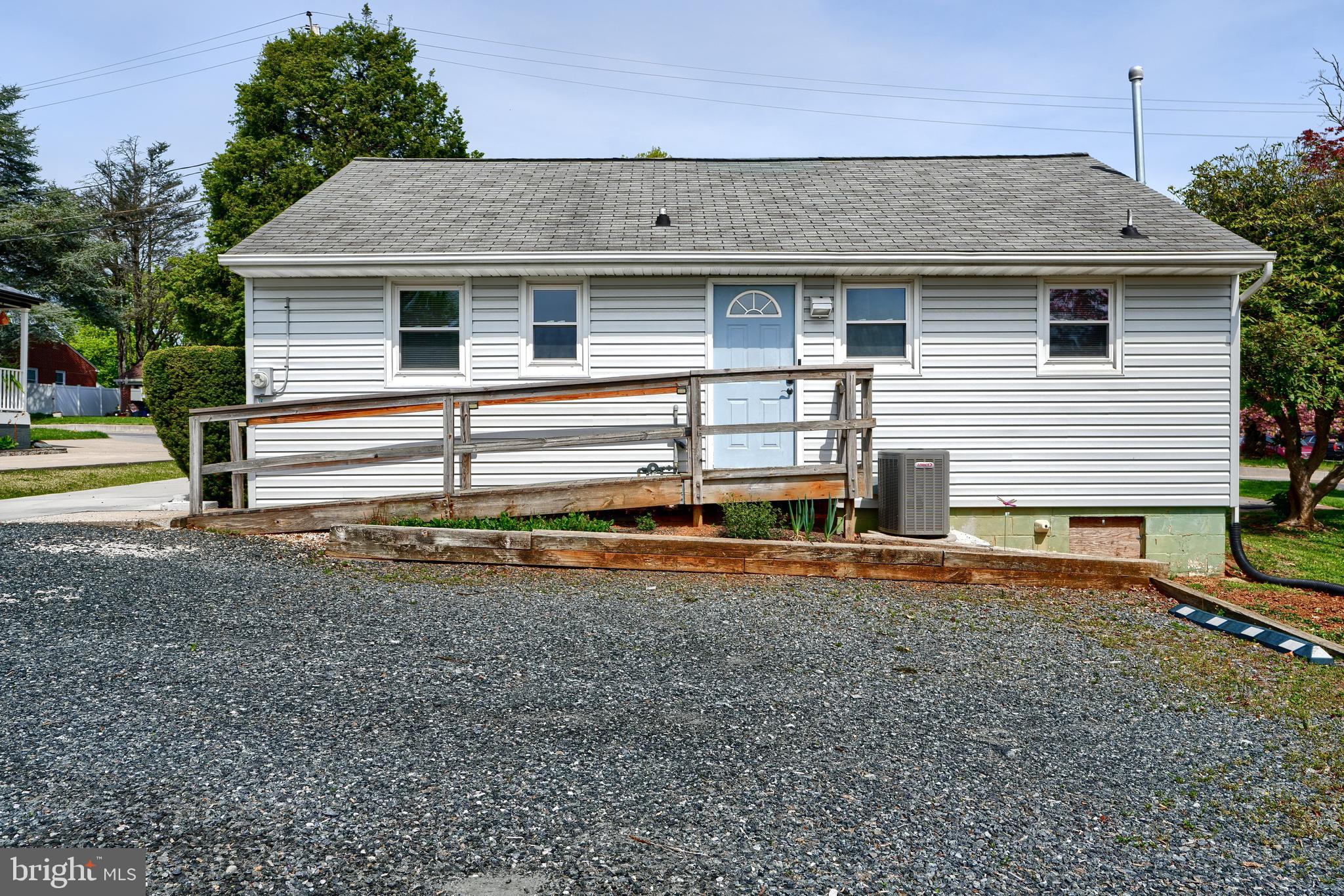 321 FULFORD AVENUE