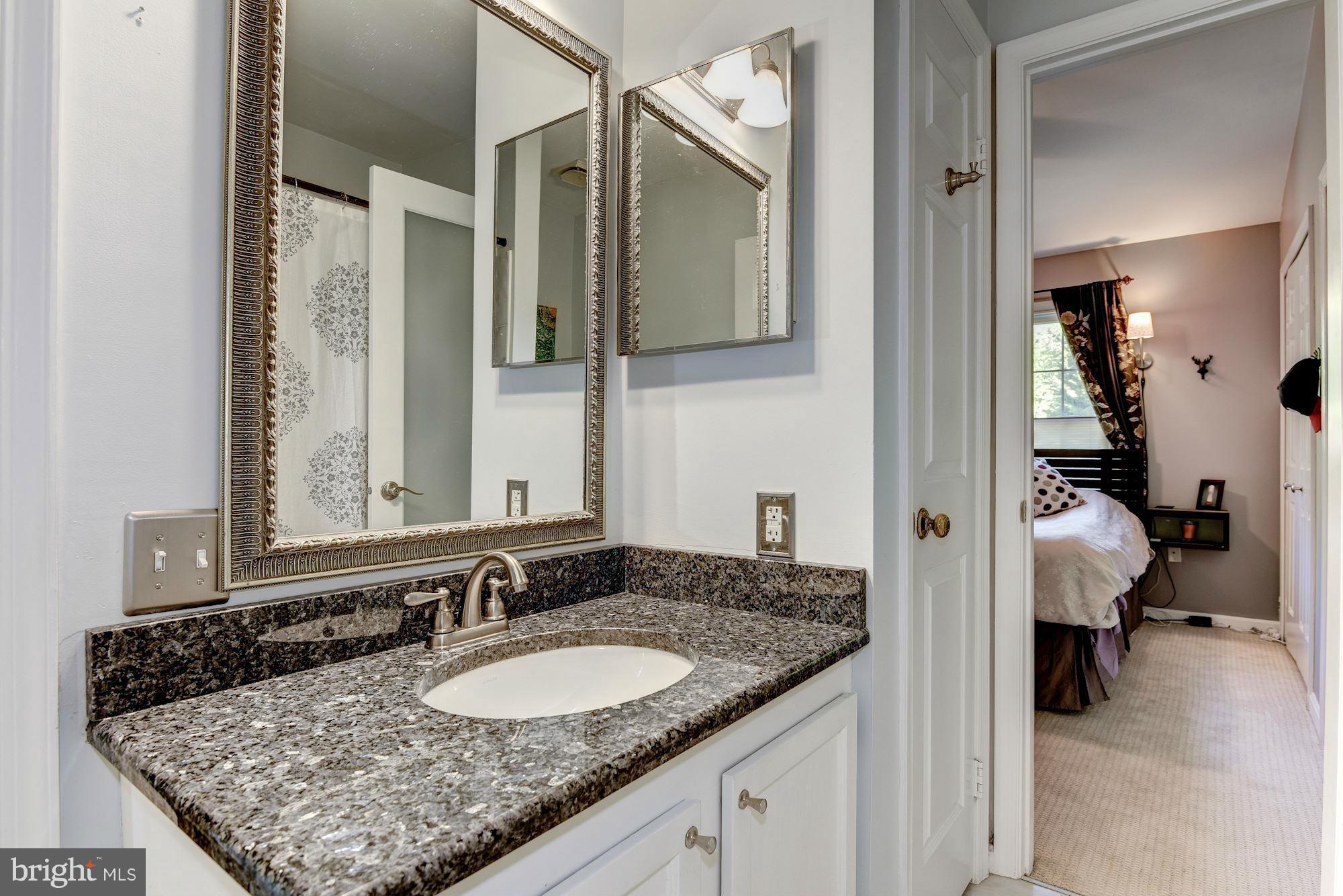 SOUTH KINGS STATION - Residential