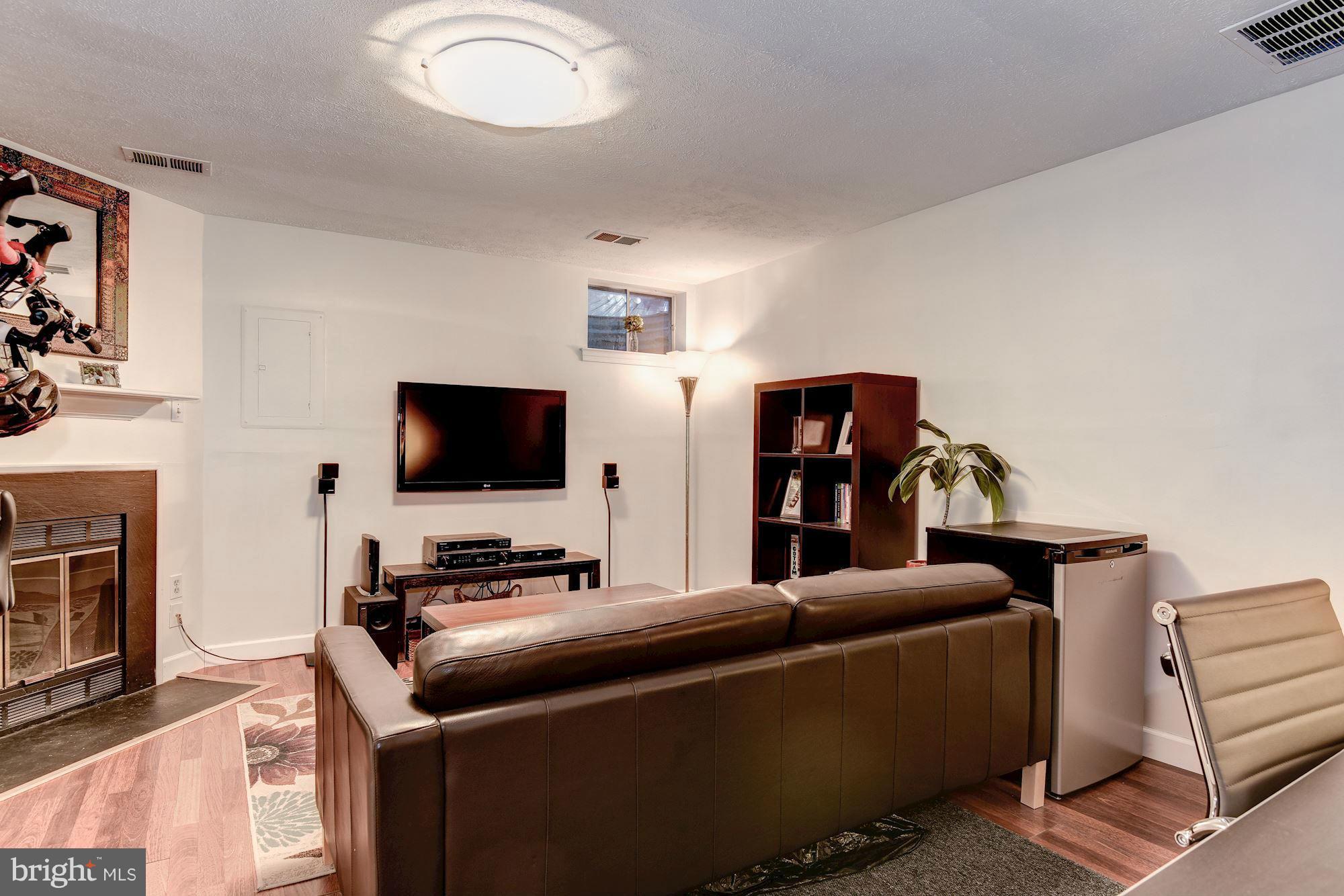 SOUTH KINGS STATION - Residential