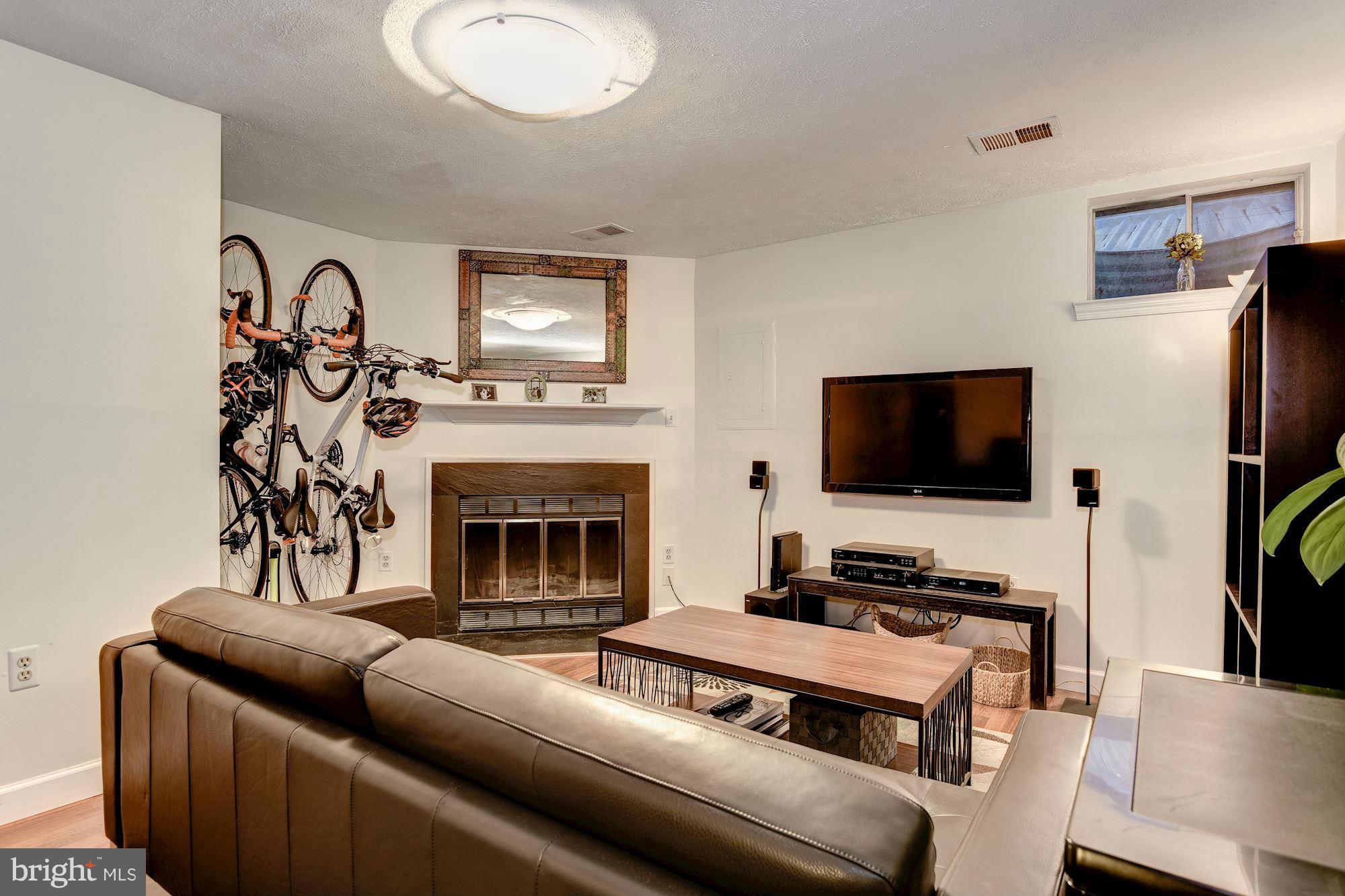 SOUTH KINGS STATION - Residential