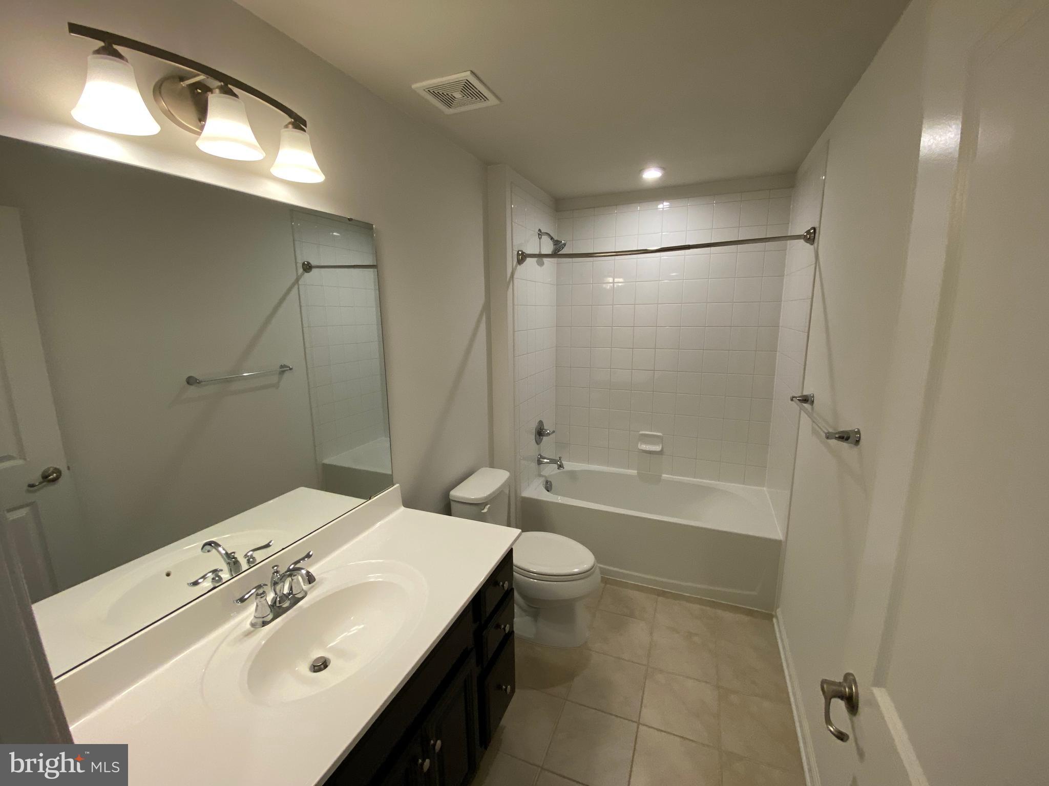 WHEATLAND STATION - Residential Lease