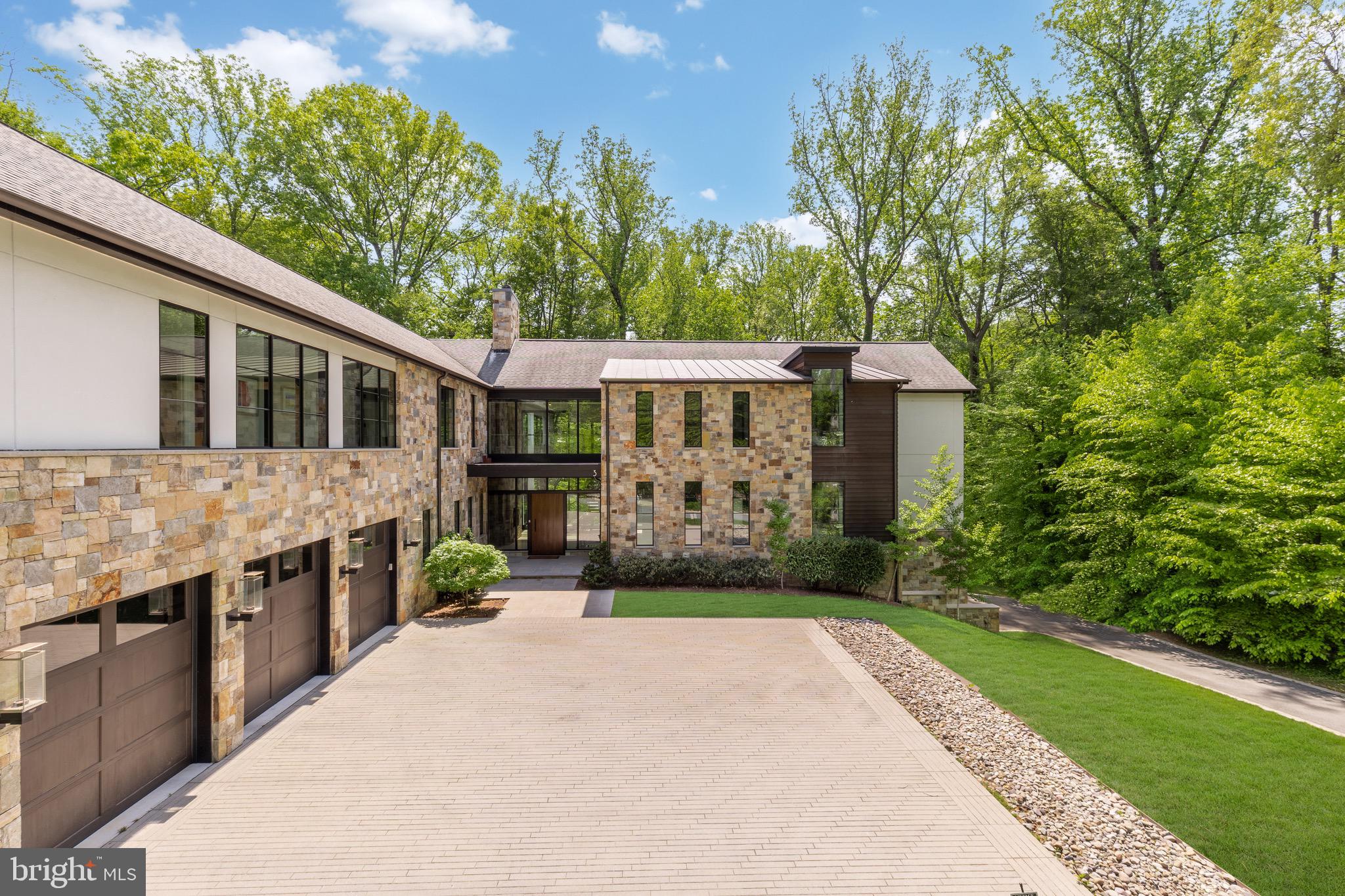 3 BAY TREE LANE