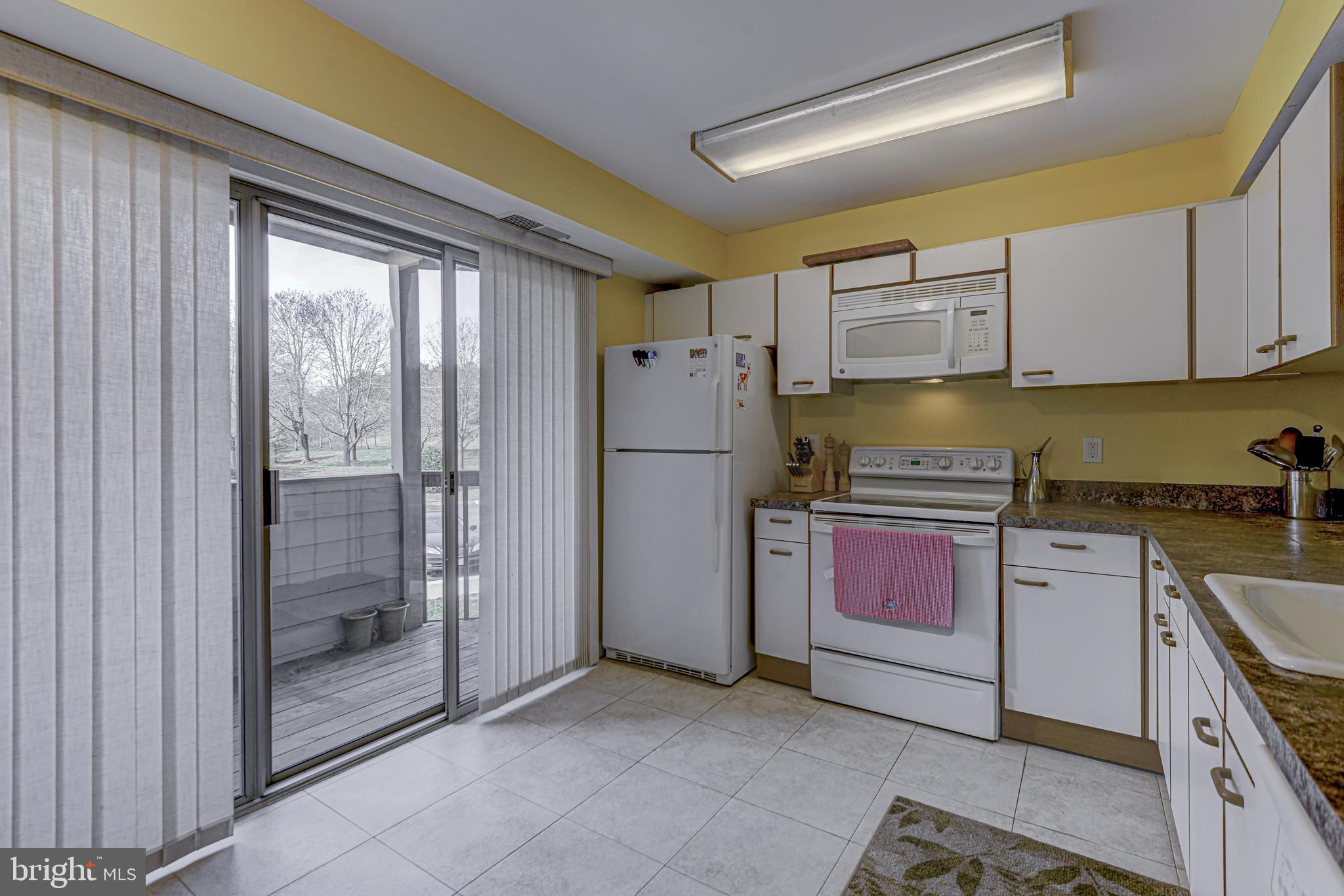 VILLAGE OF CHESAPEAKE HARBOUR - Residential