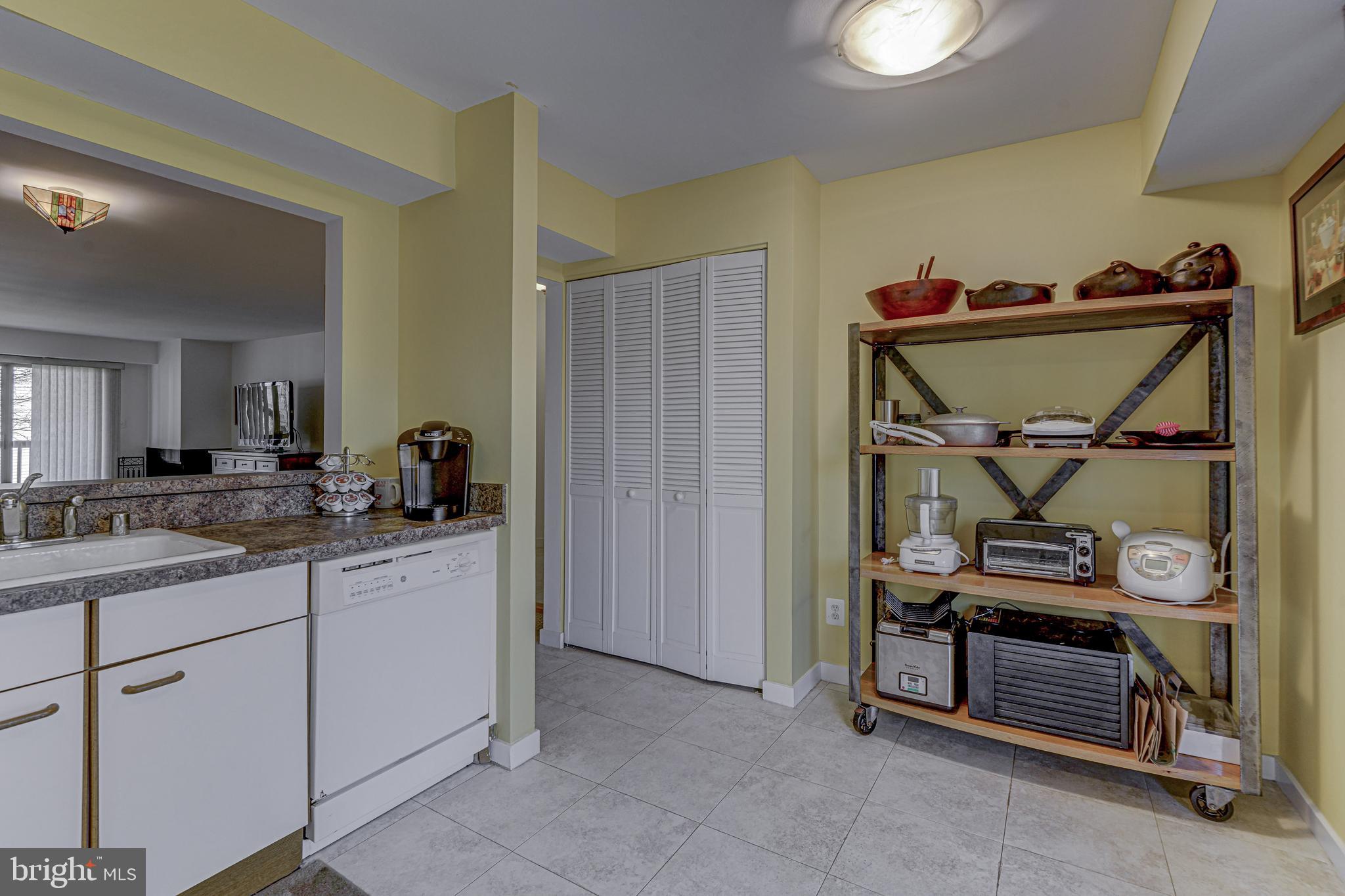 VILLAGE OF CHESAPEAKE HARBOUR - Residential