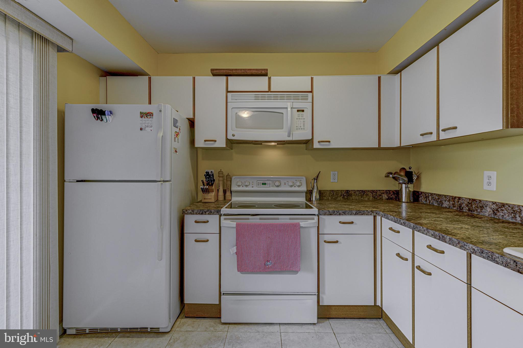 VILLAGE OF CHESAPEAKE HARBOUR - Residential