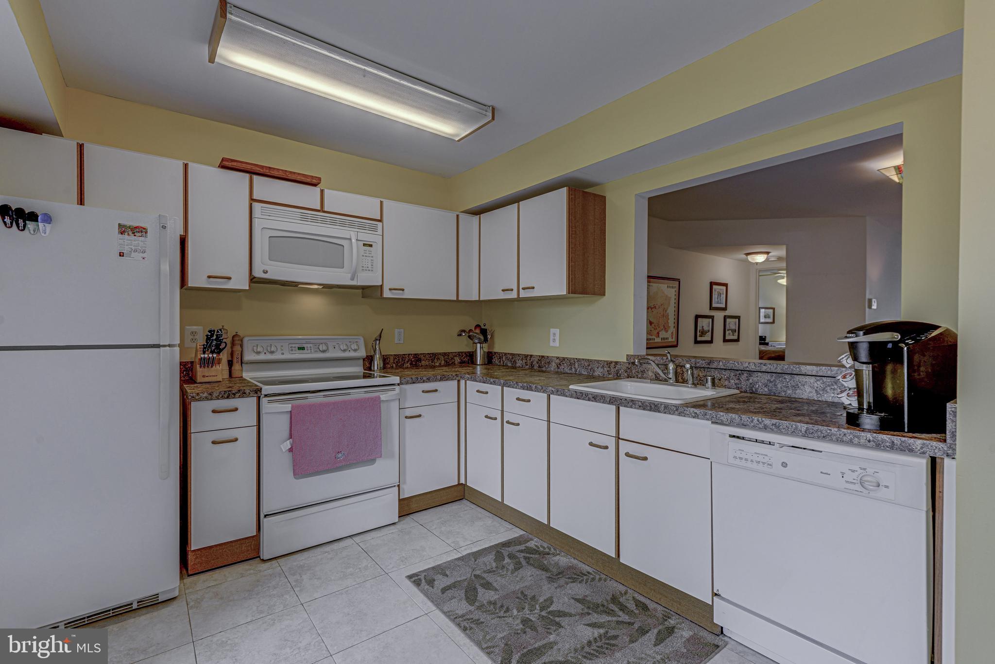 VILLAGE OF CHESAPEAKE HARBOUR - Residential