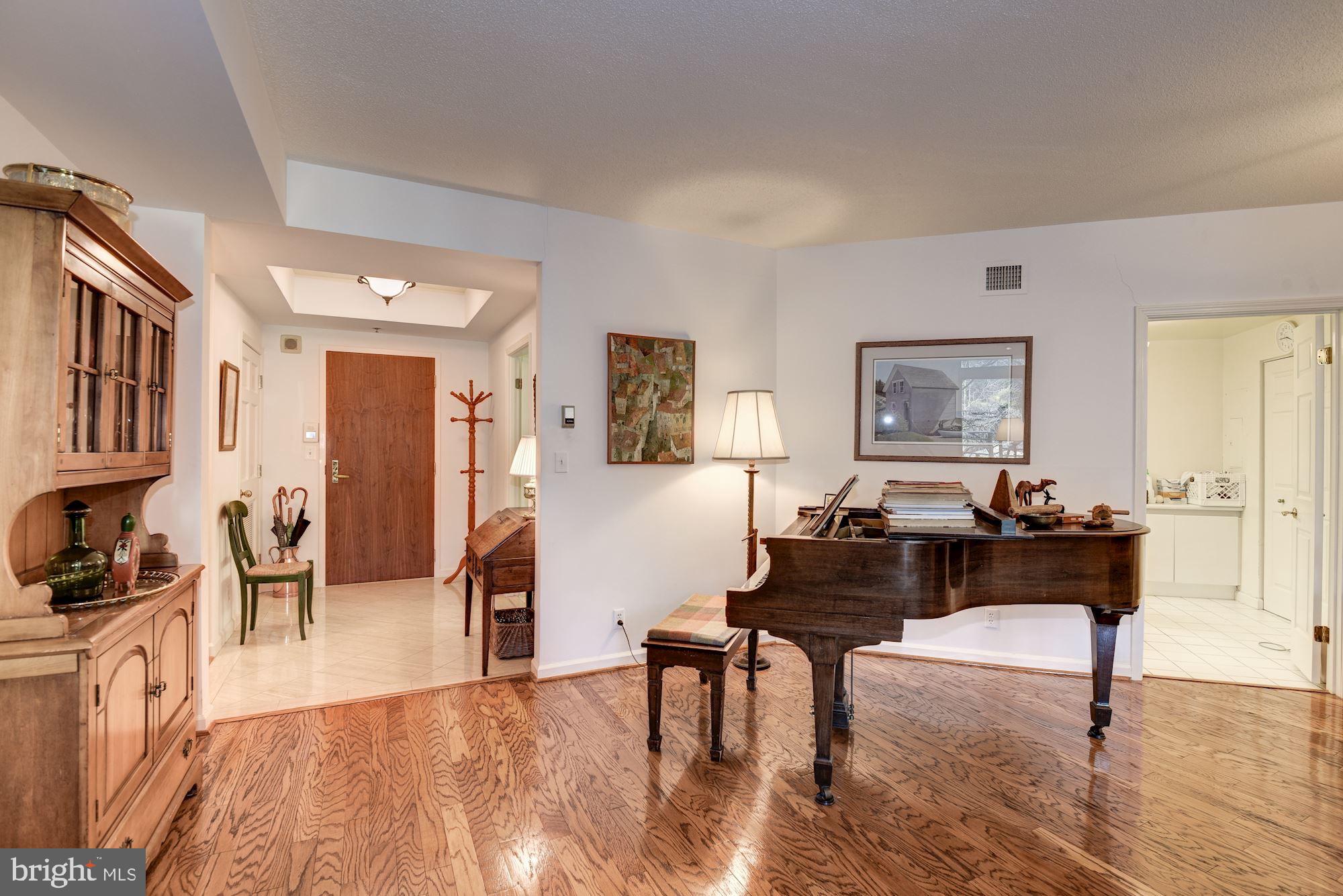 SOMERSET HOUSE 2 - Residential