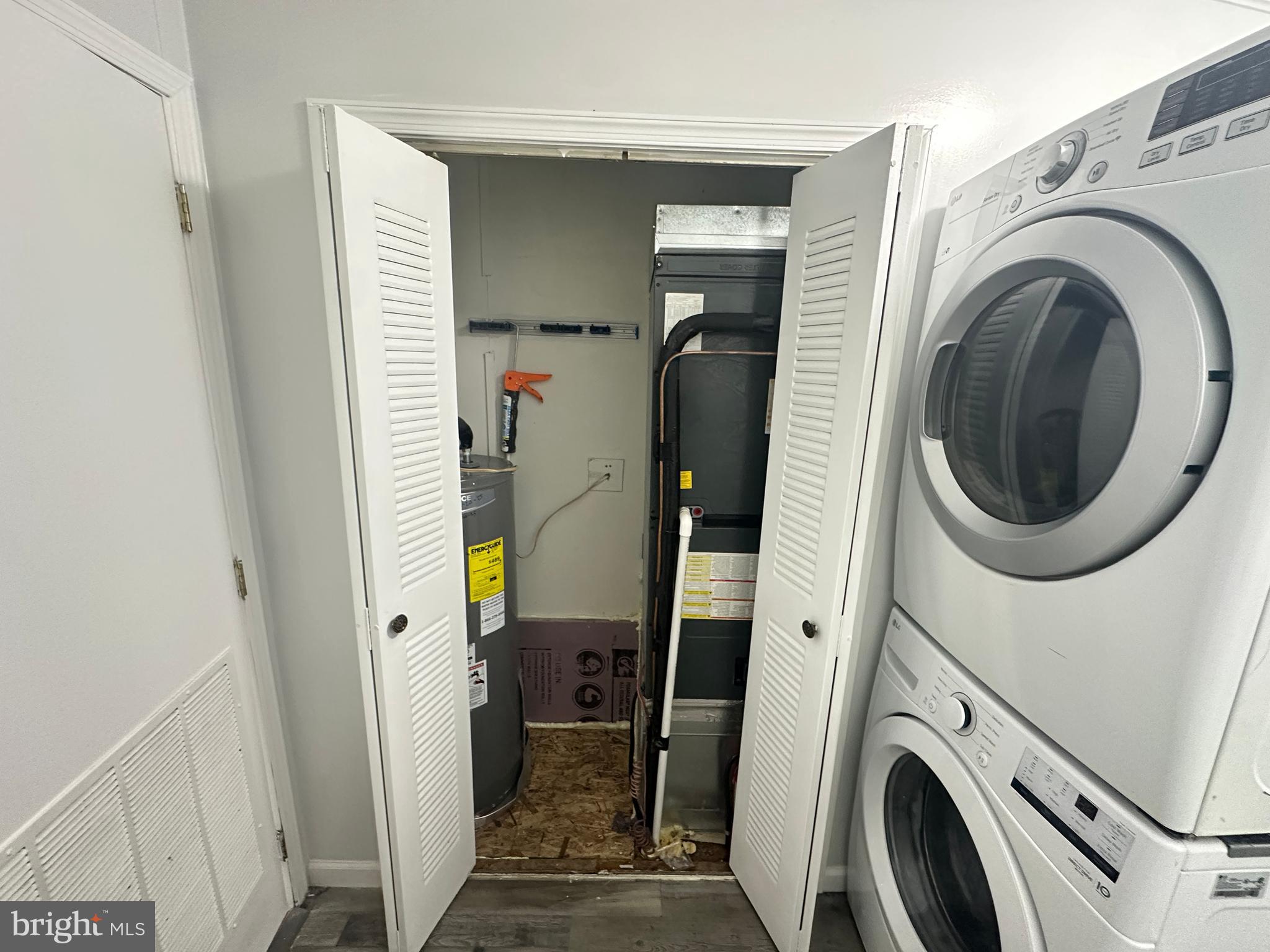 WAYSONS WOODS MANUFACTURED HOME COMMUNITY - Residential