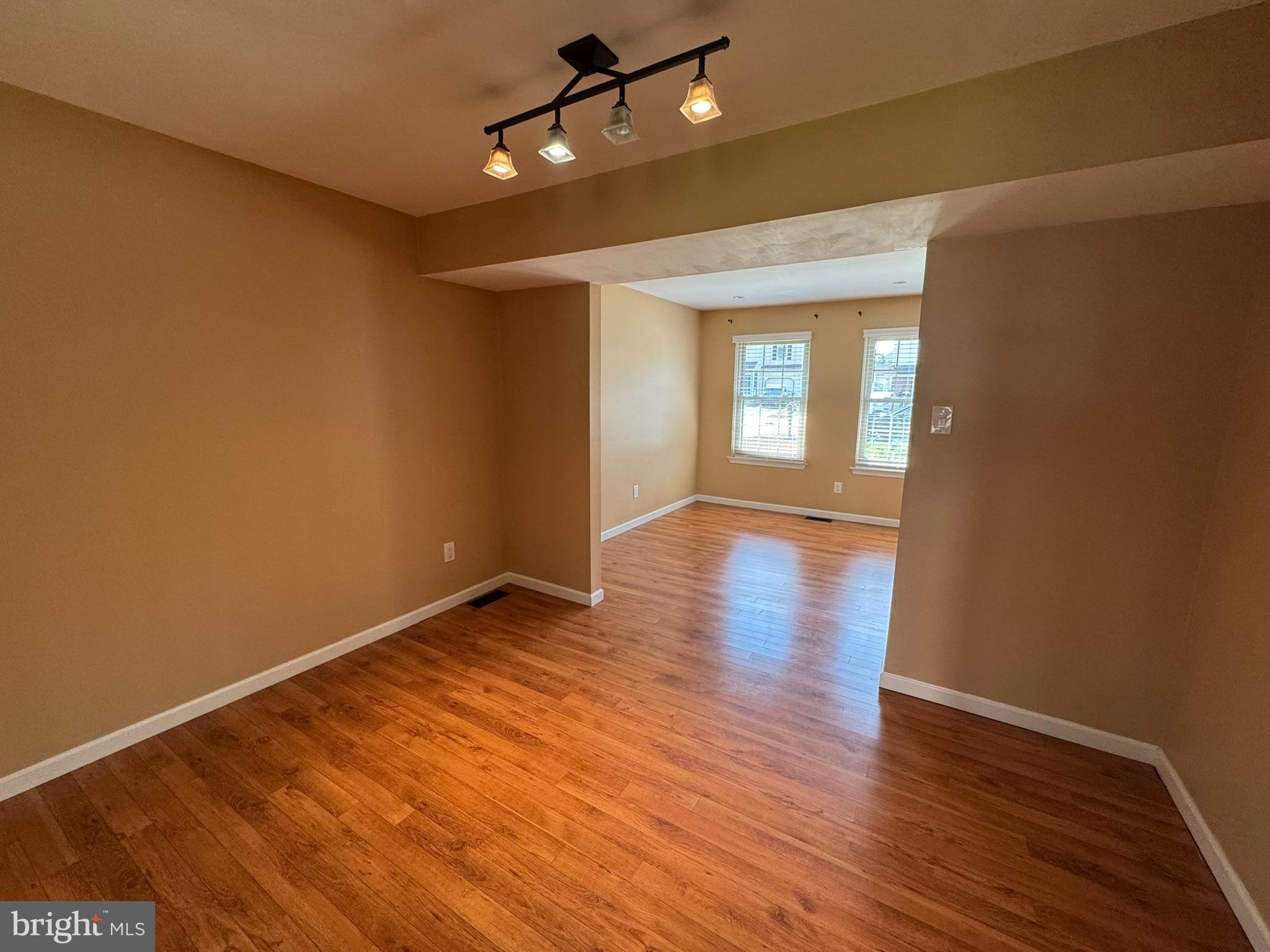 71 WYNMERE DRIVE