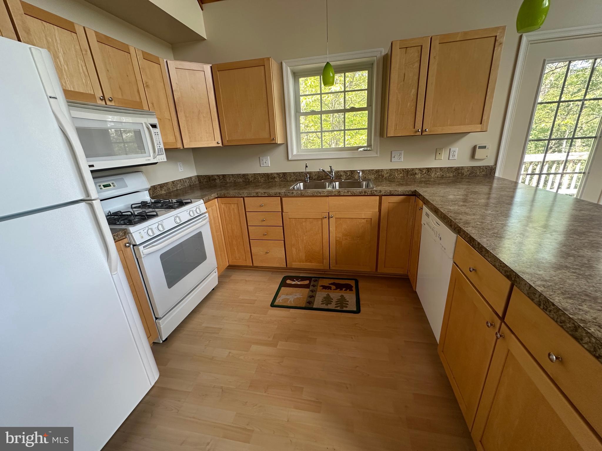 RIVER RIDGE - Residential