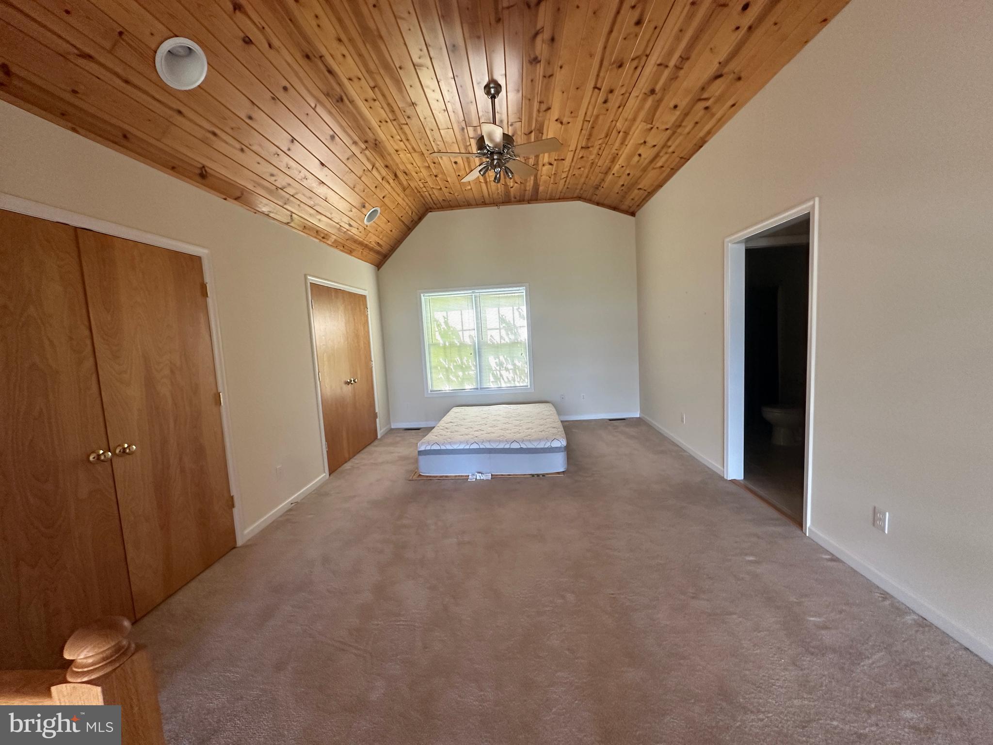 RIVER RIDGE - Residential