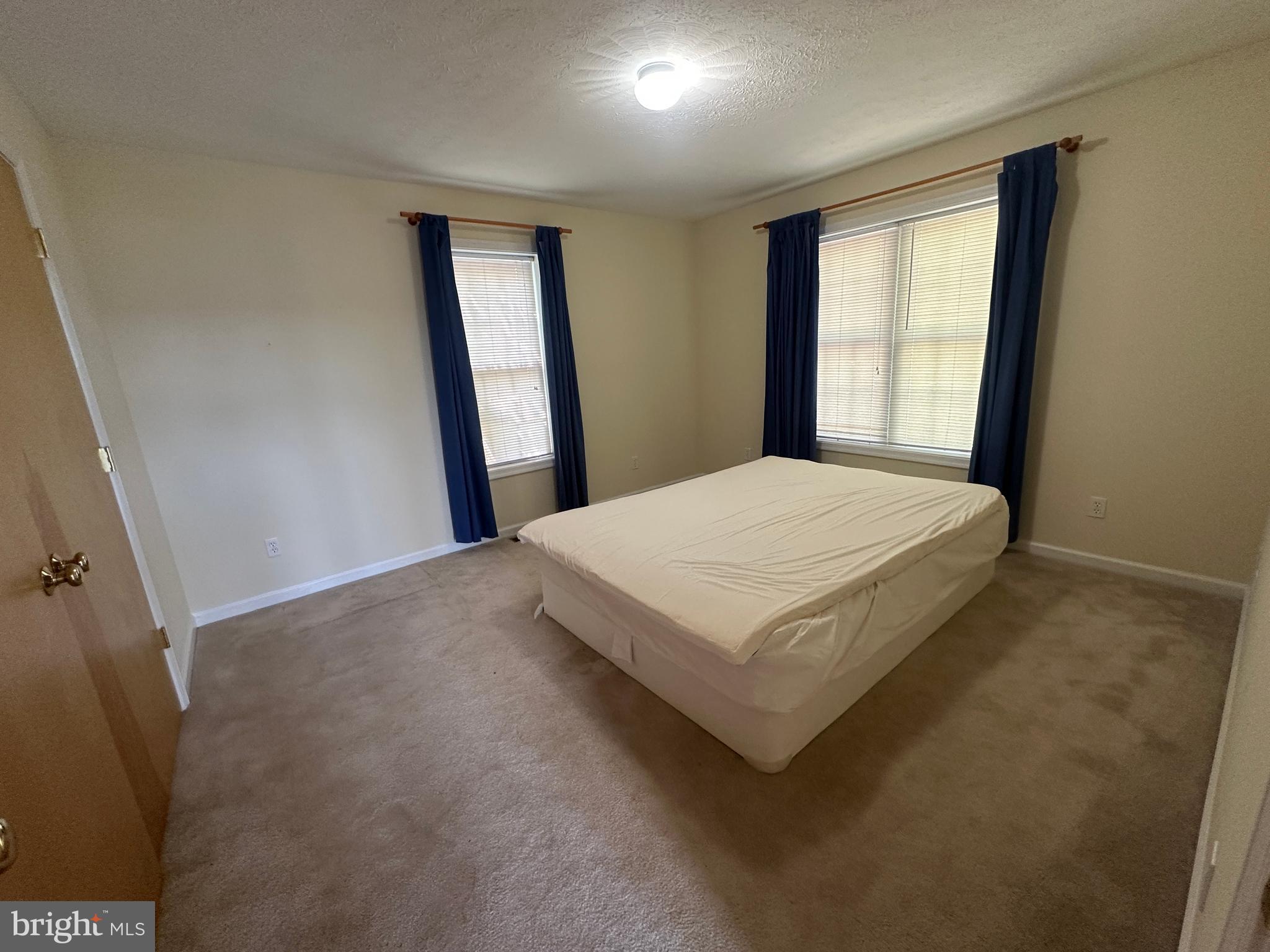 RIVER RIDGE - Residential