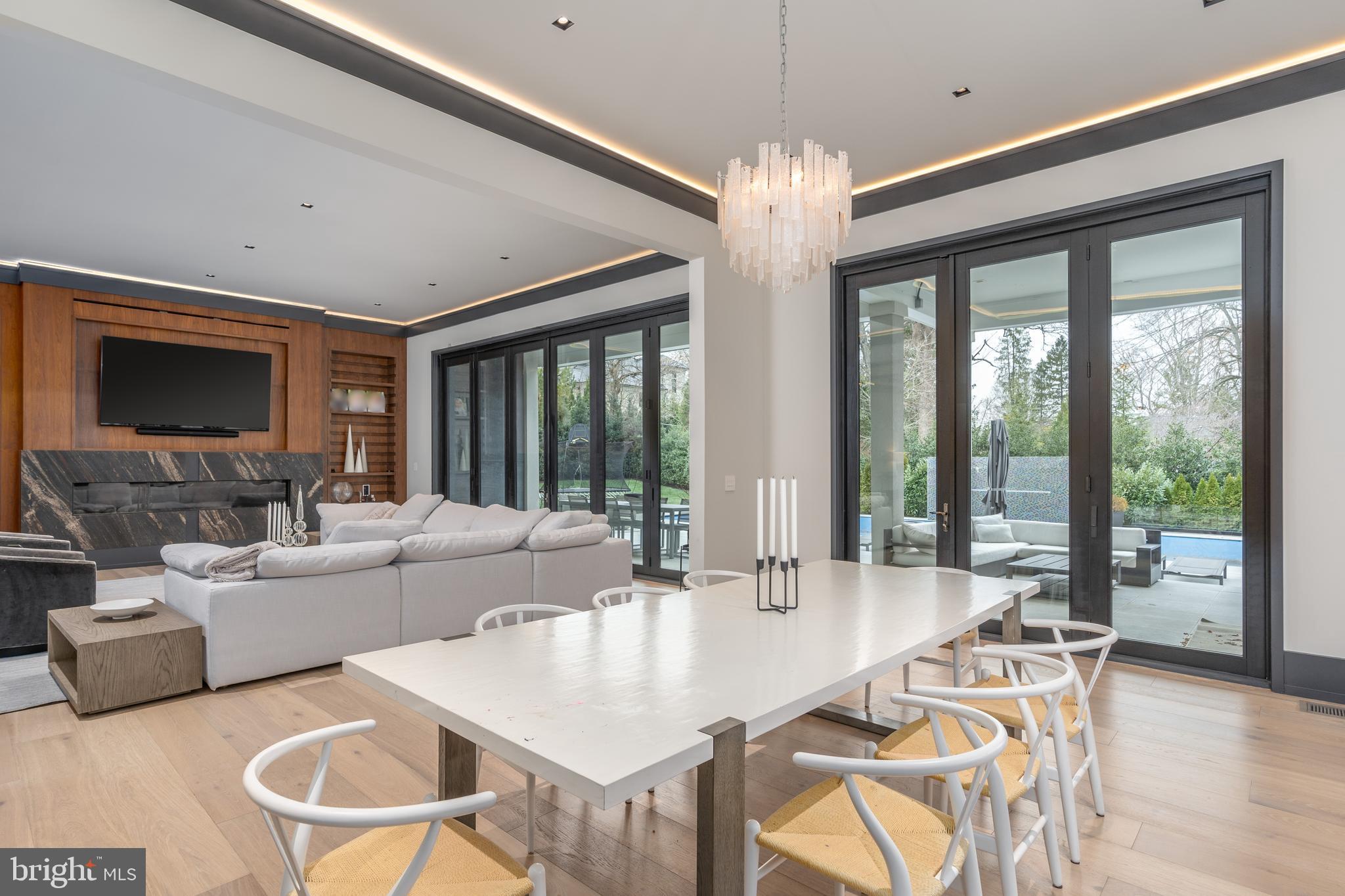 LANGLEY HILL - Residential