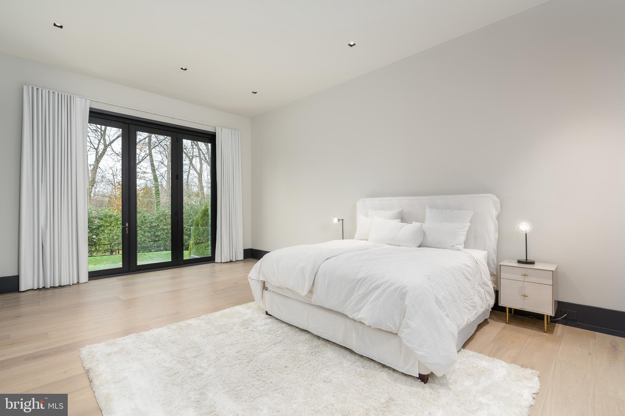 LANGLEY HILL - Residential